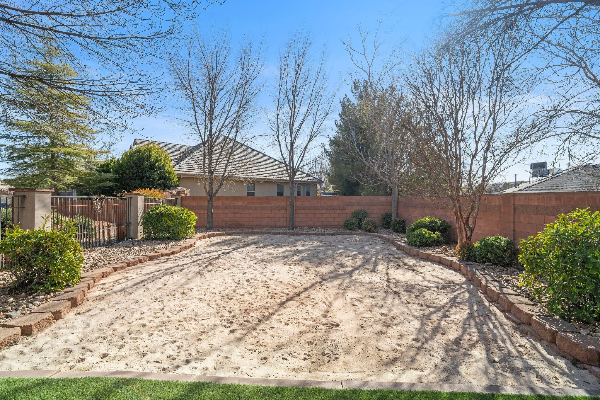 VINEYARDS - Residential