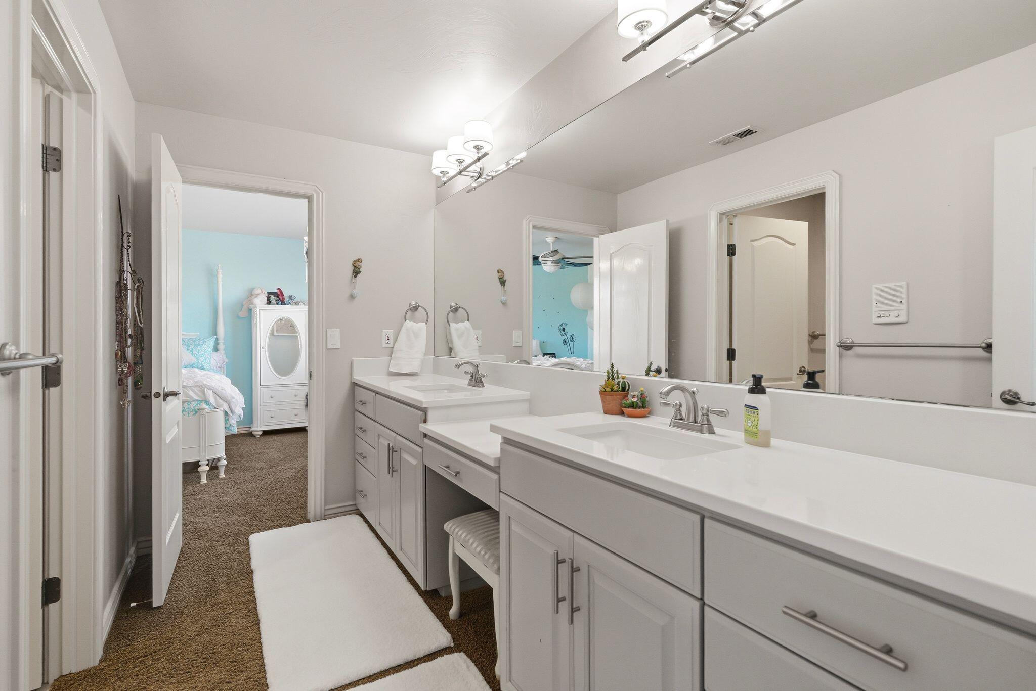 VINEYARDS - Residential