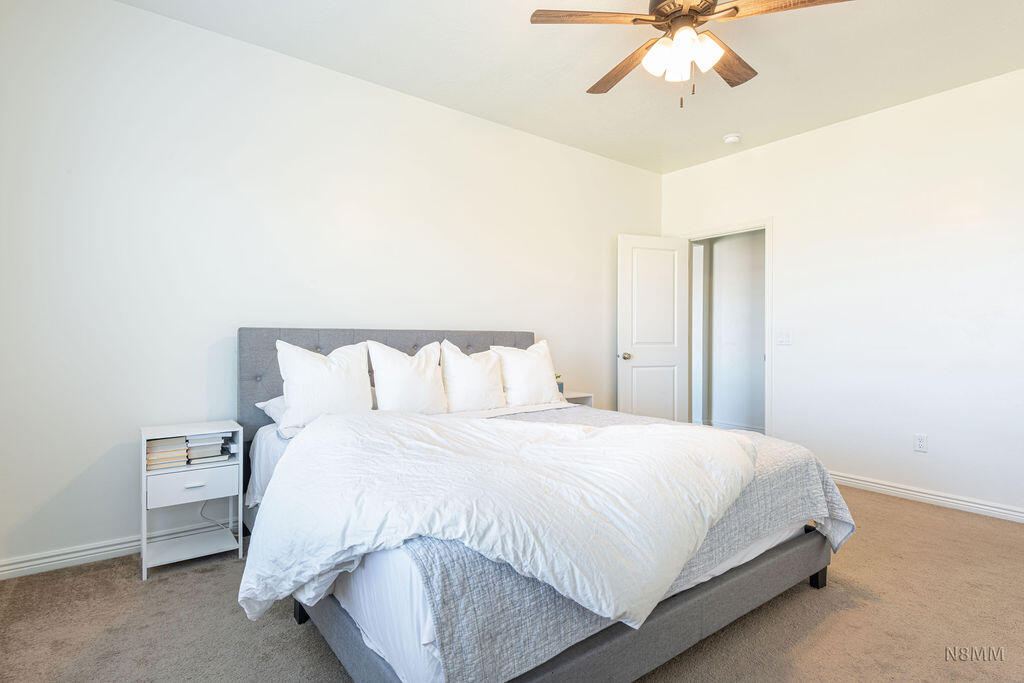 DESERT CROSSING - Residential