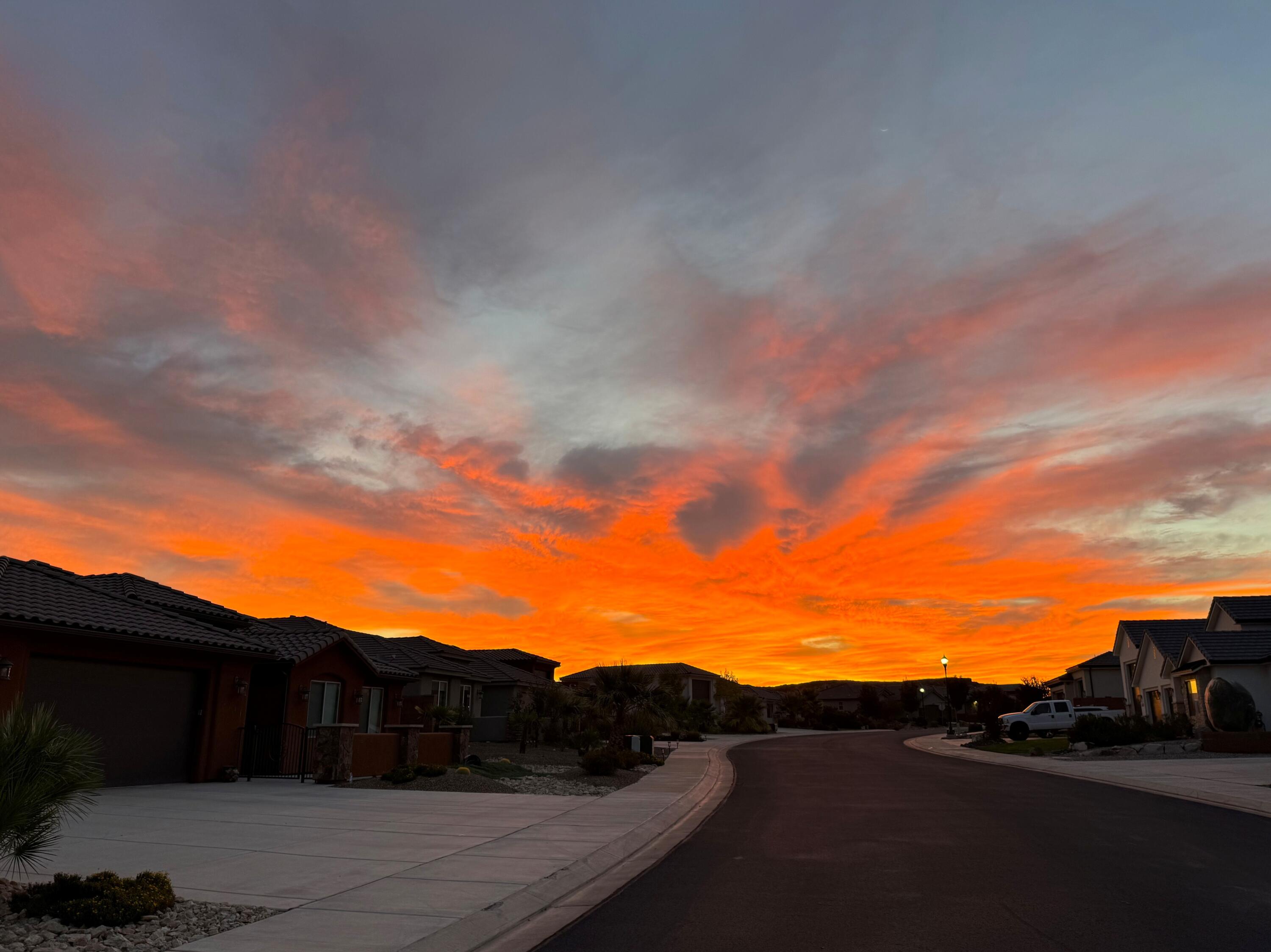DESERT CROSSING - Residential