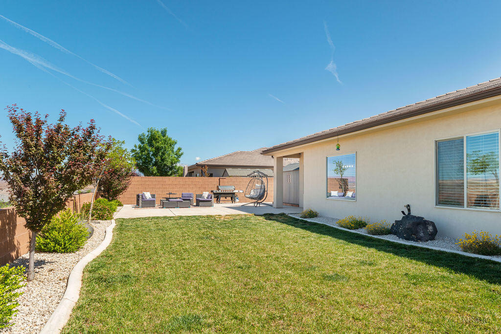 DESERT CROSSING - Residential