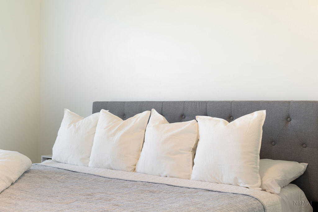 DESERT CROSSING - Residential