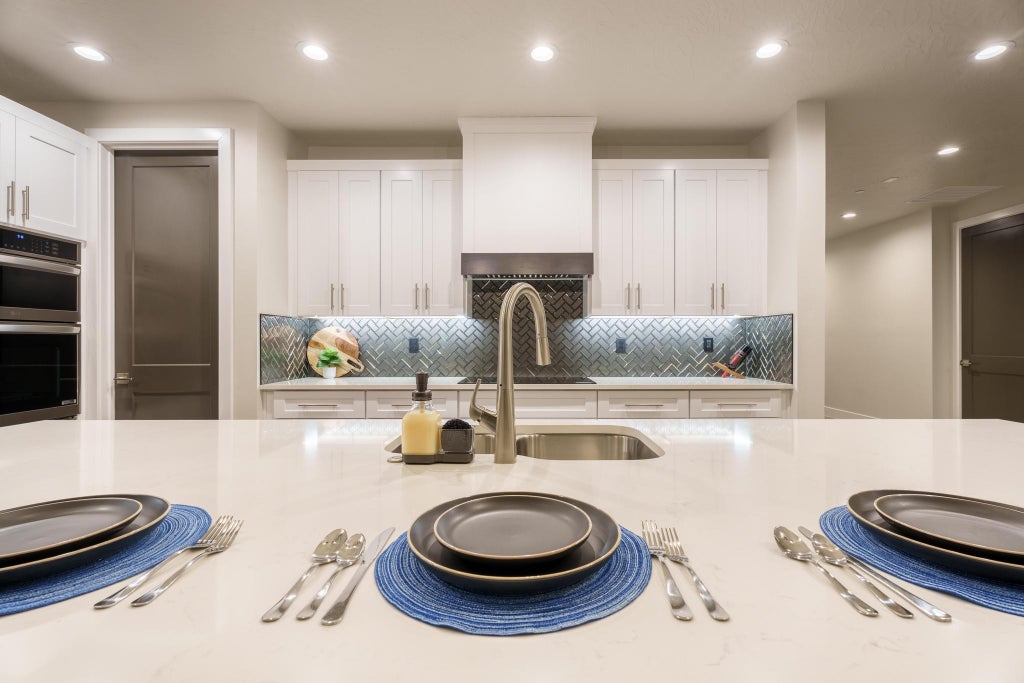 Photo of 5205 W 2390 S 173 #173, Hurricane, UT 84737 (MLS # 26-274949)