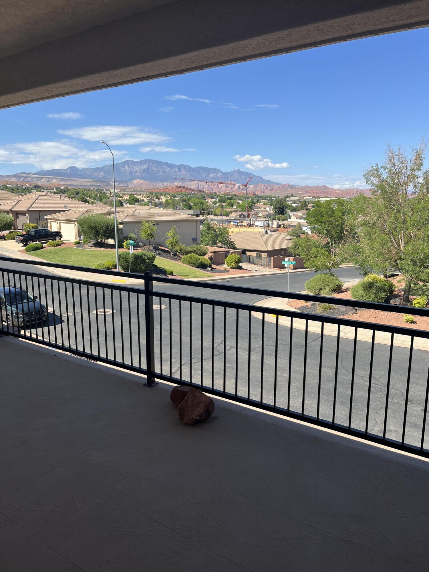 PRIMROSE POINT - Residential