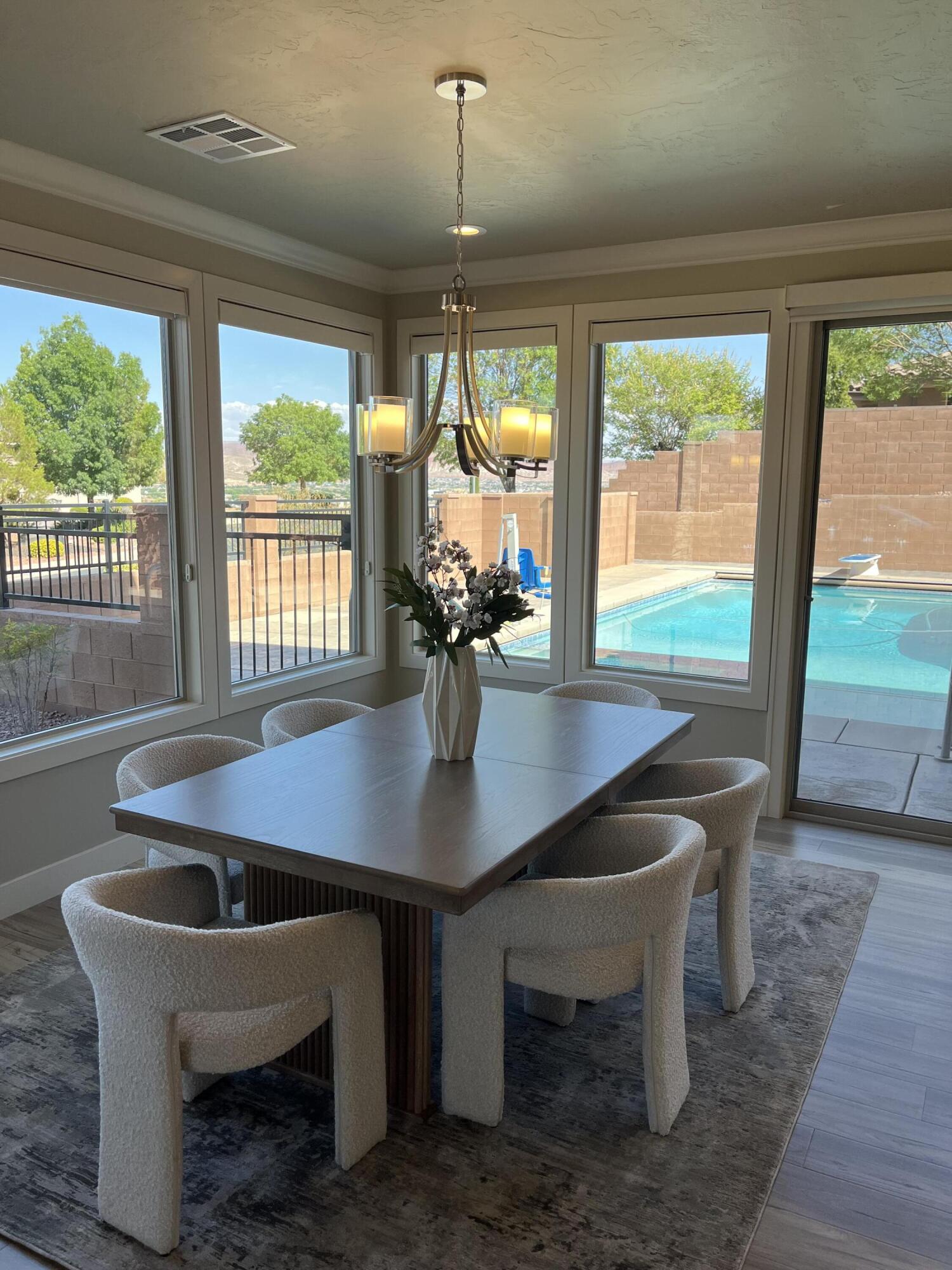 PRIMROSE POINT - Residential