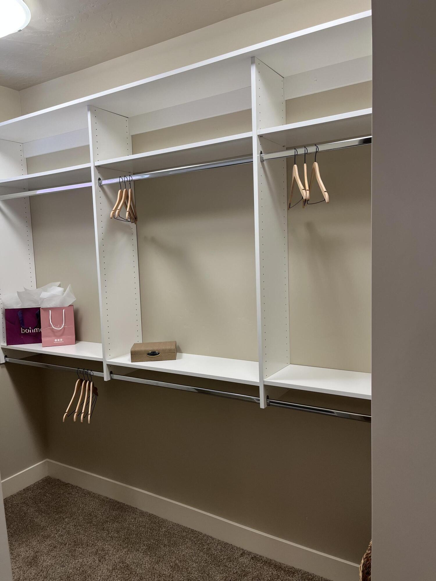 PRIMROSE POINT - Residential