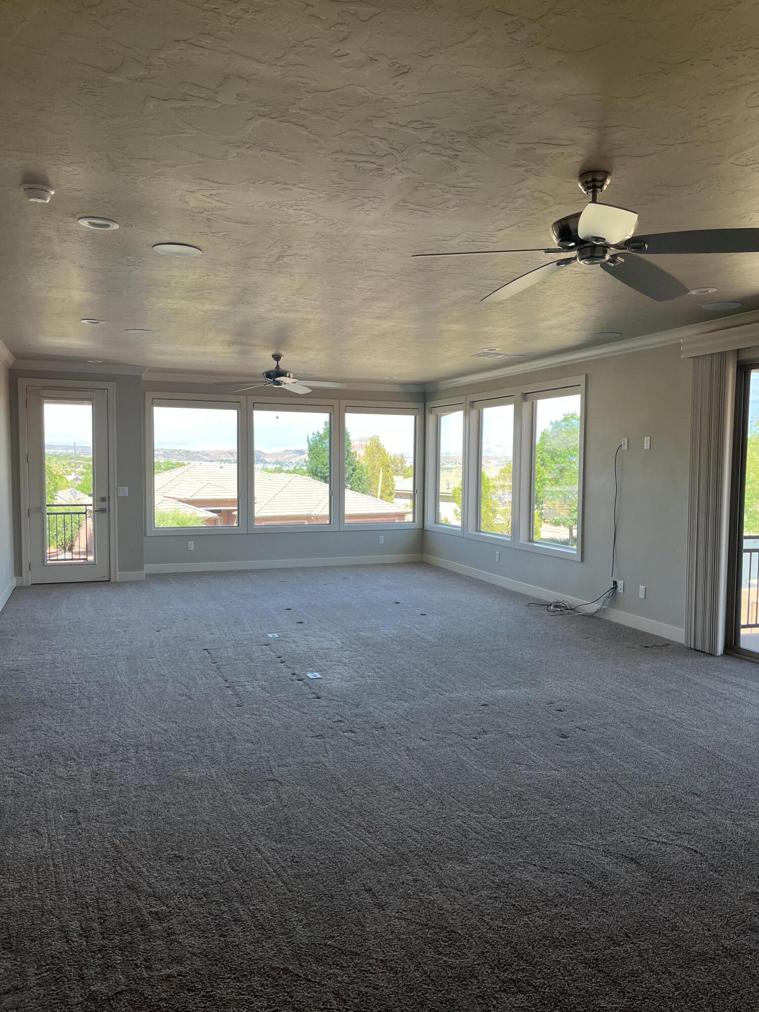 PRIMROSE POINT - Residential