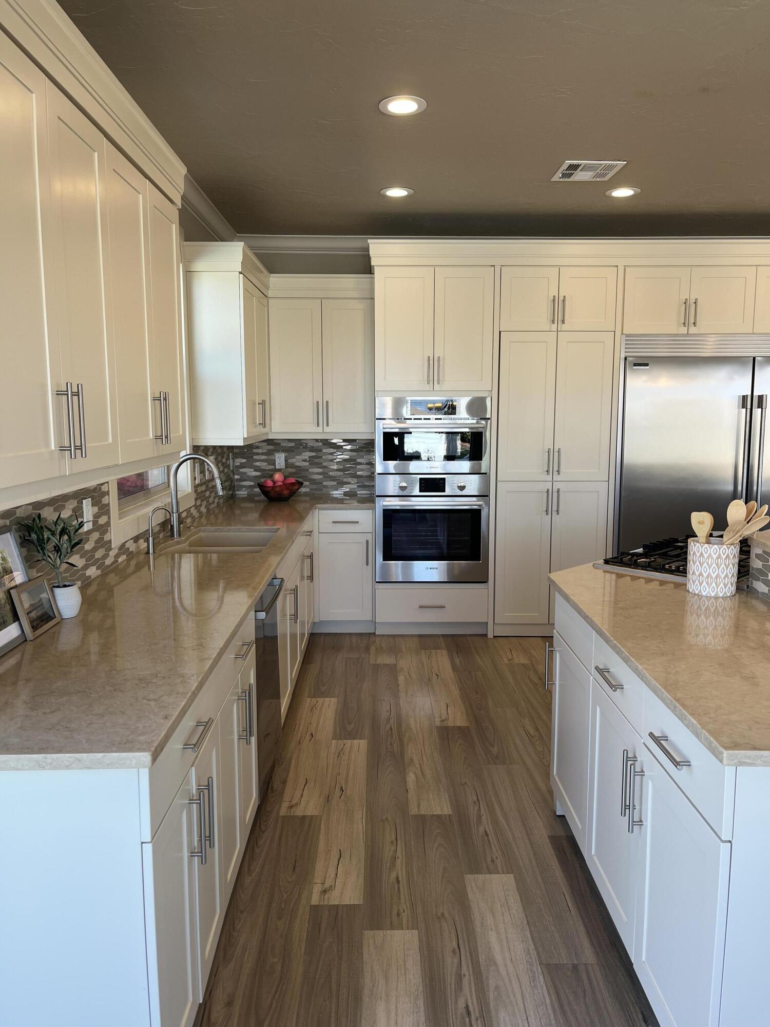 PRIMROSE POINT - Residential