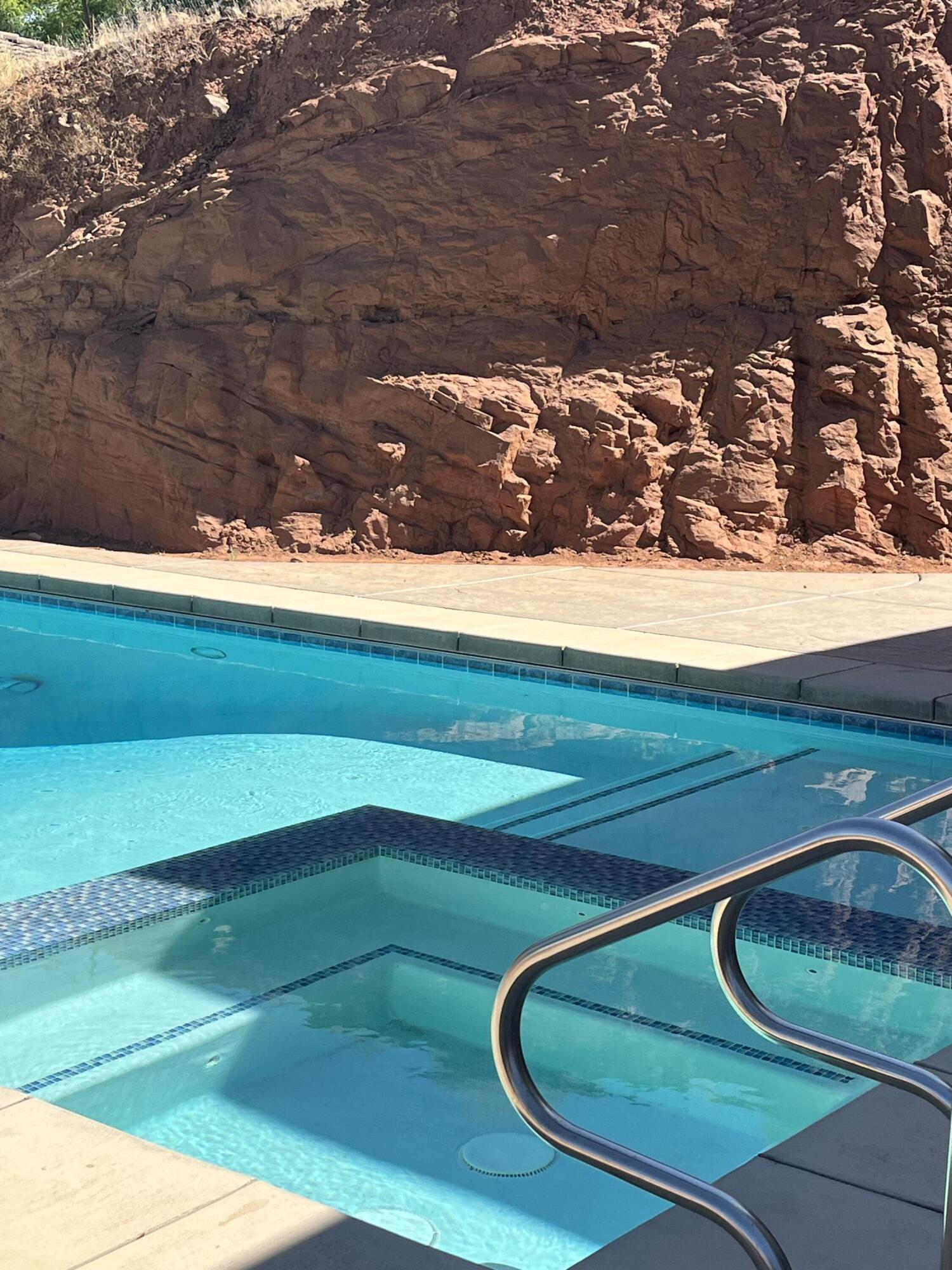 PRIMROSE POINT - Residential