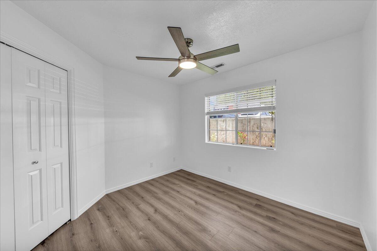 SUN COUNTRY MEADOWS TOWNHOMES - Residential