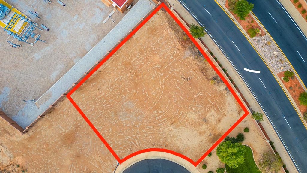 Photo of 2702 W San Marcus CIR, Saint George, UT 84770 (MLS # 26-272907)