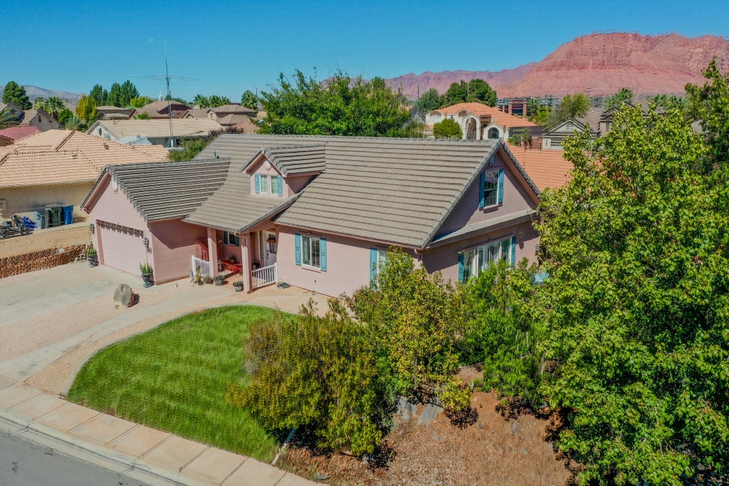 Photo of 3450 Adobe DR, Santa Clara, UT 84765 (MLS # 26-276800)