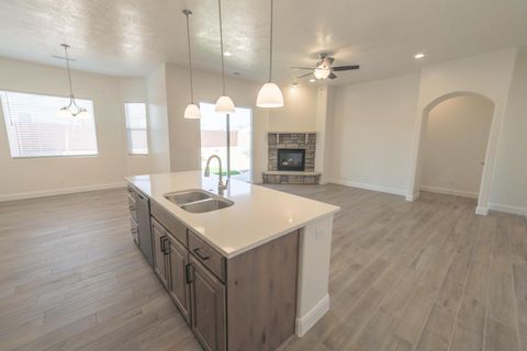 Tiny photo for 529 N 3010 W, Hurricane, UT 84737 (MLS # 26-270139)