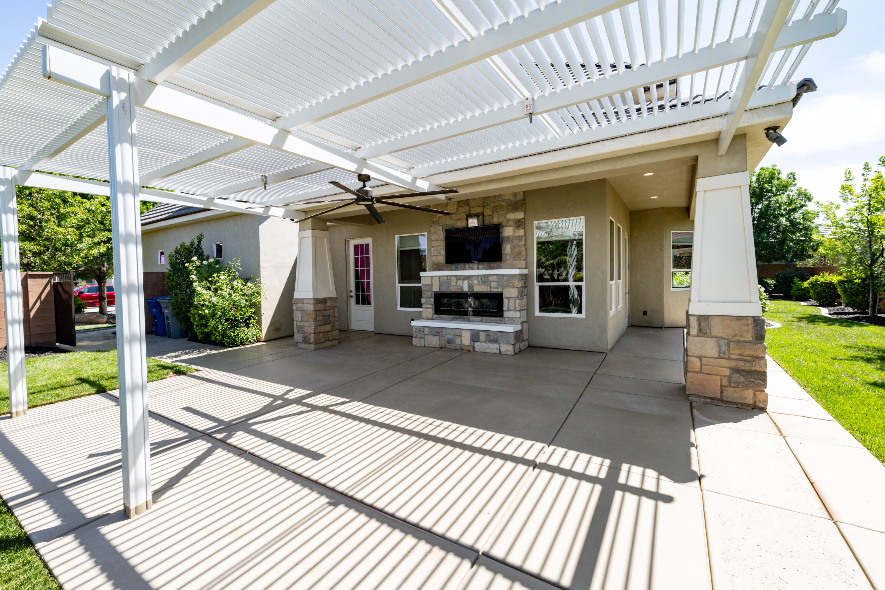 FIELDSTONE - Residential
