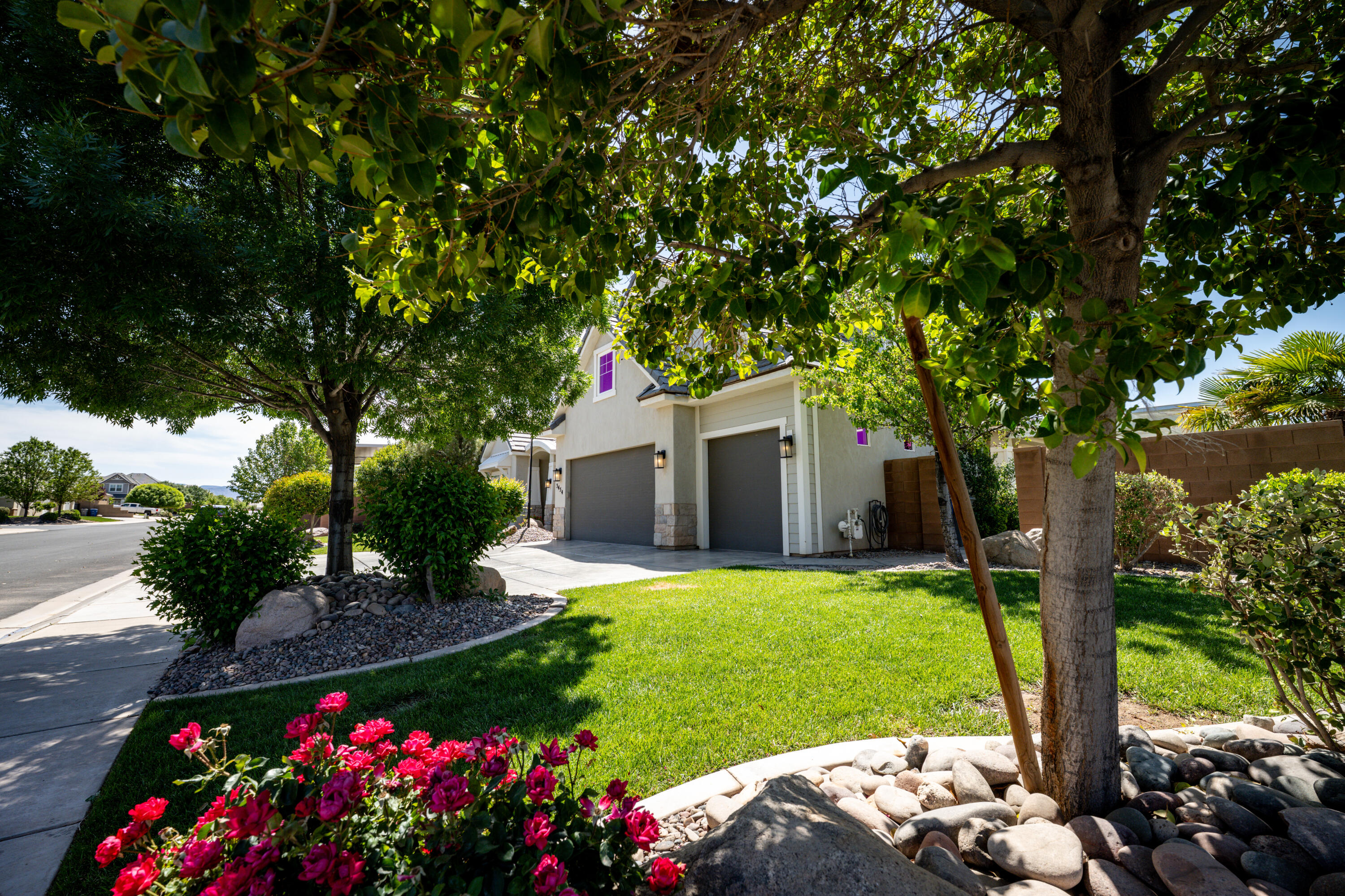 FIELDSTONE - Residential