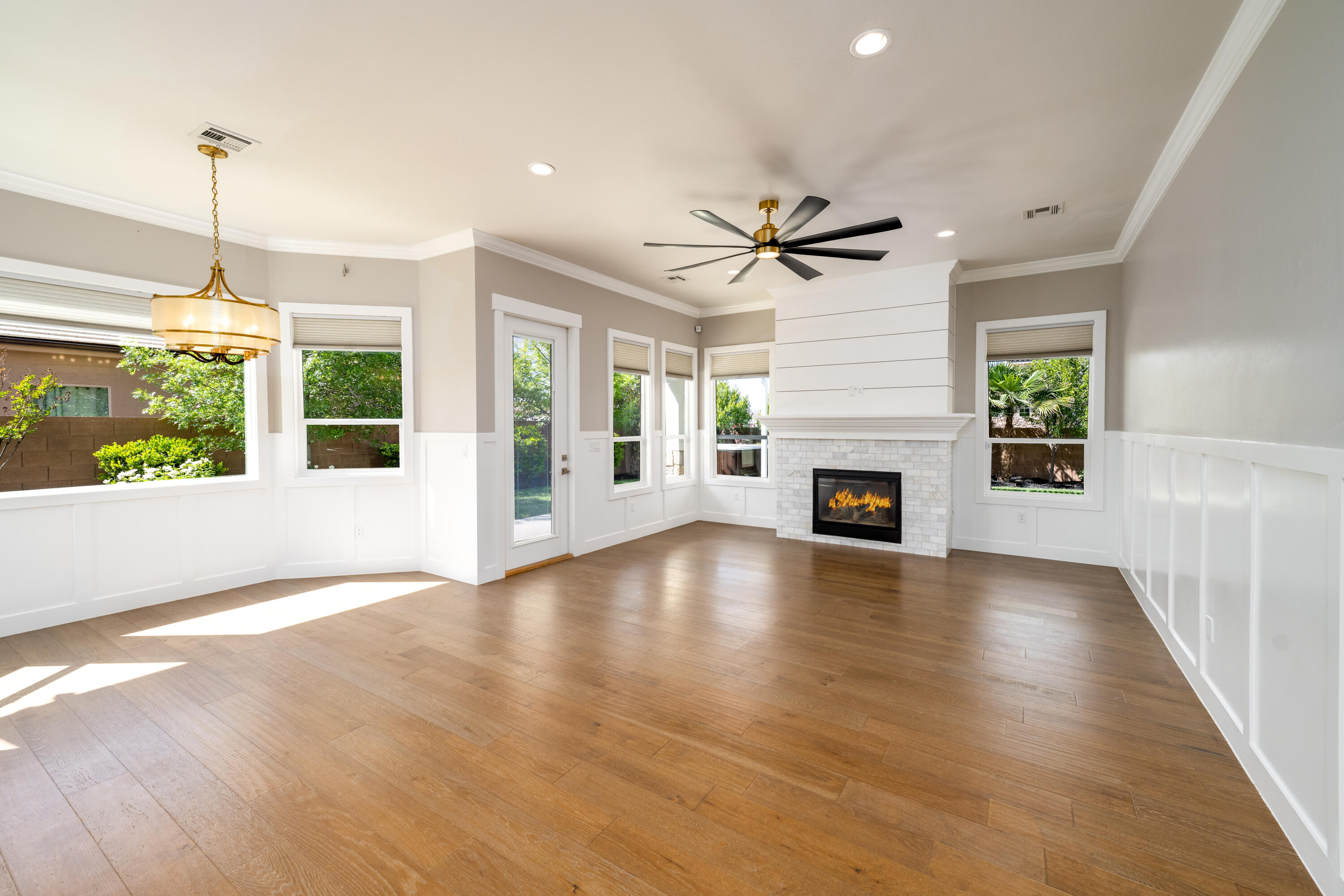FIELDSTONE - Residential
