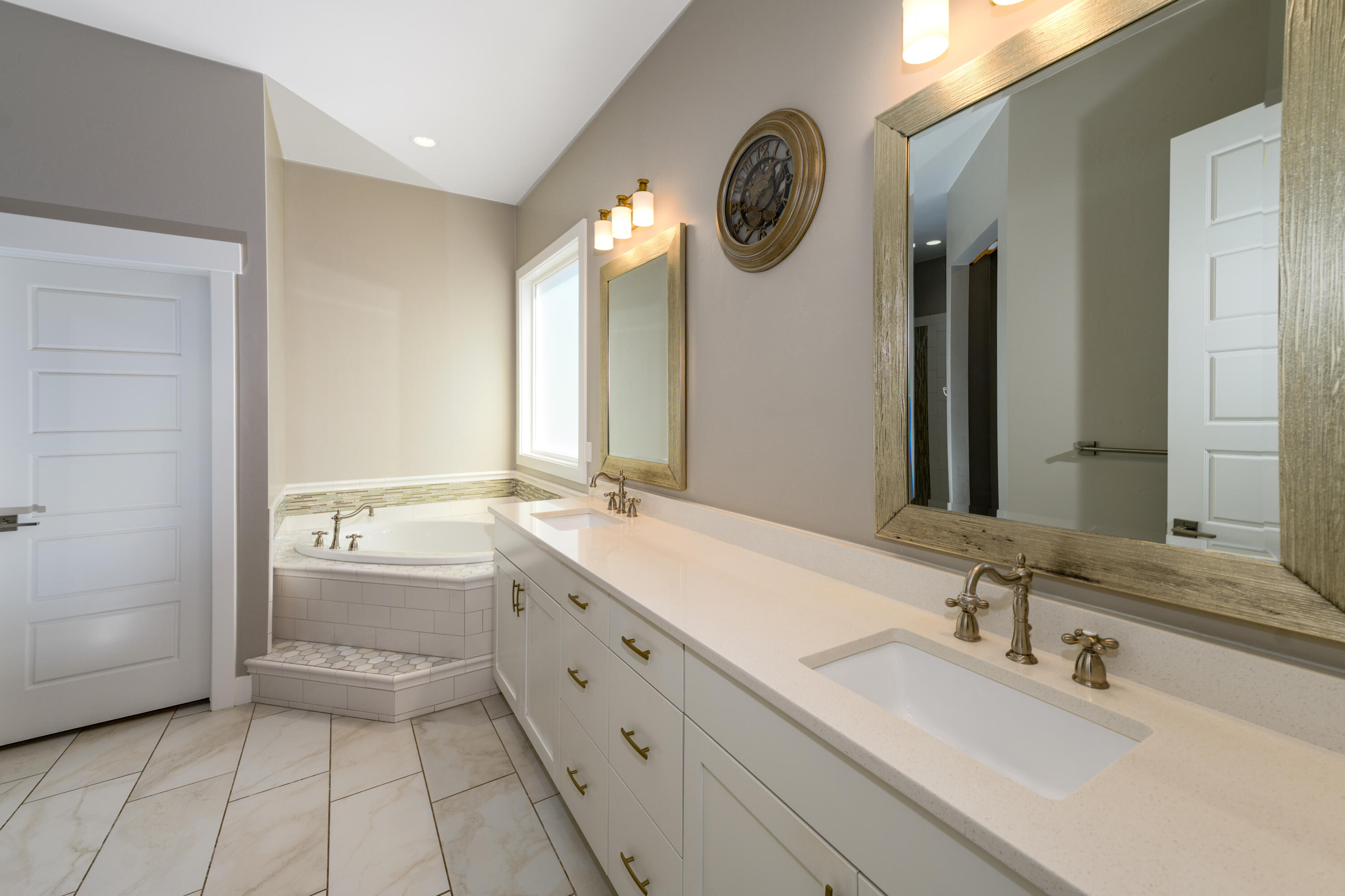FIELDSTONE - Residential