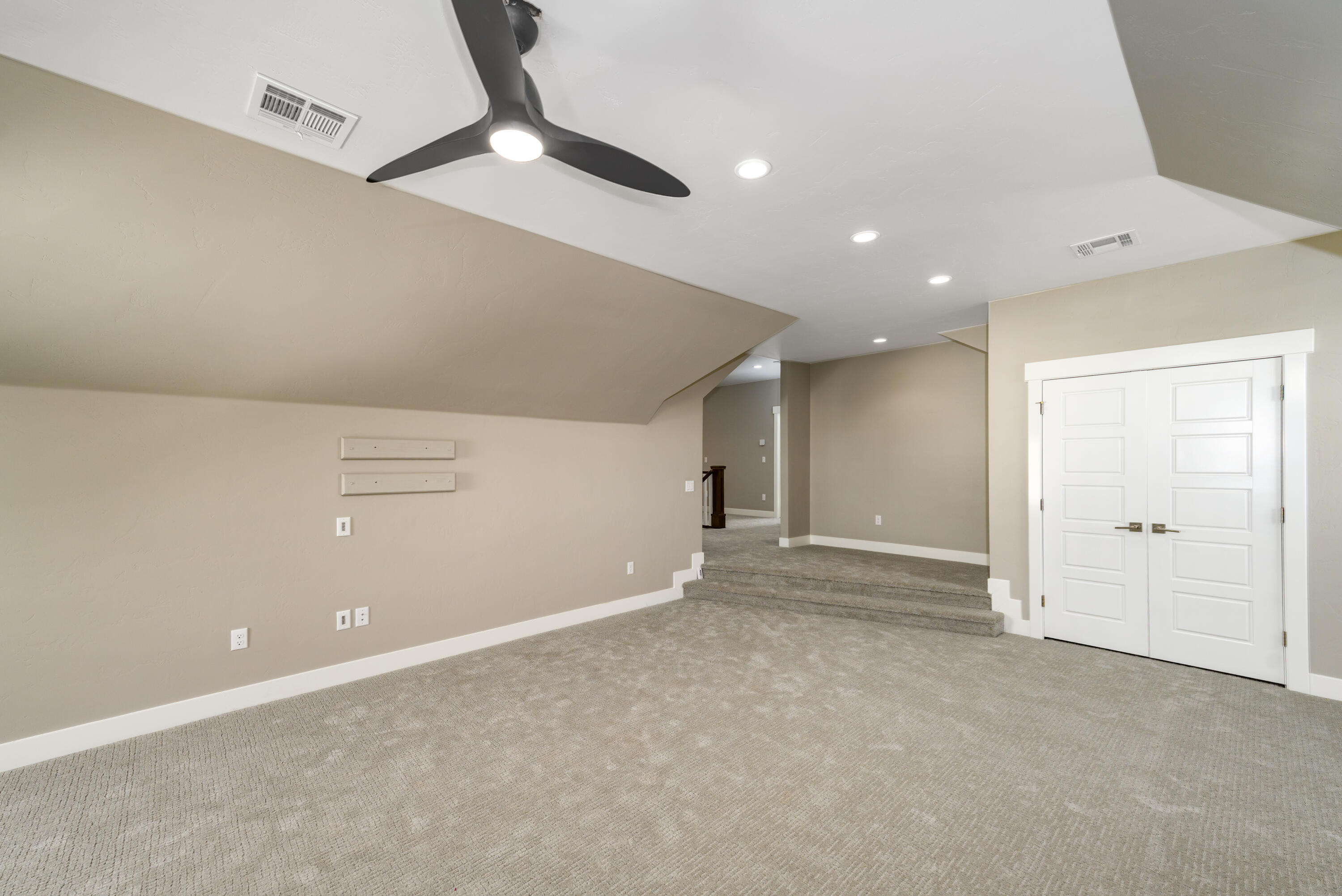 FIELDSTONE - Residential