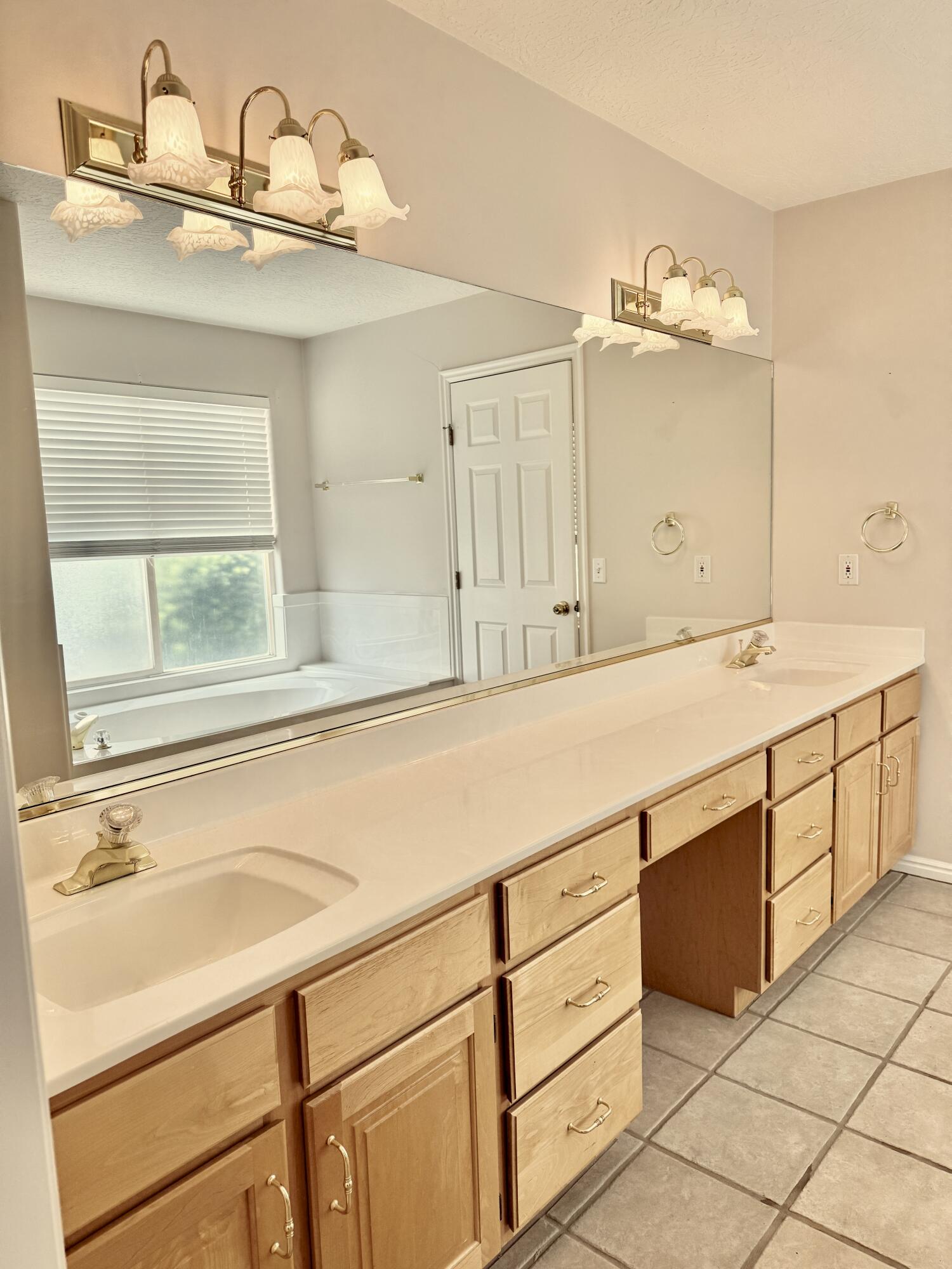 VISTA DEL SOL TOWNHOMES - Residential