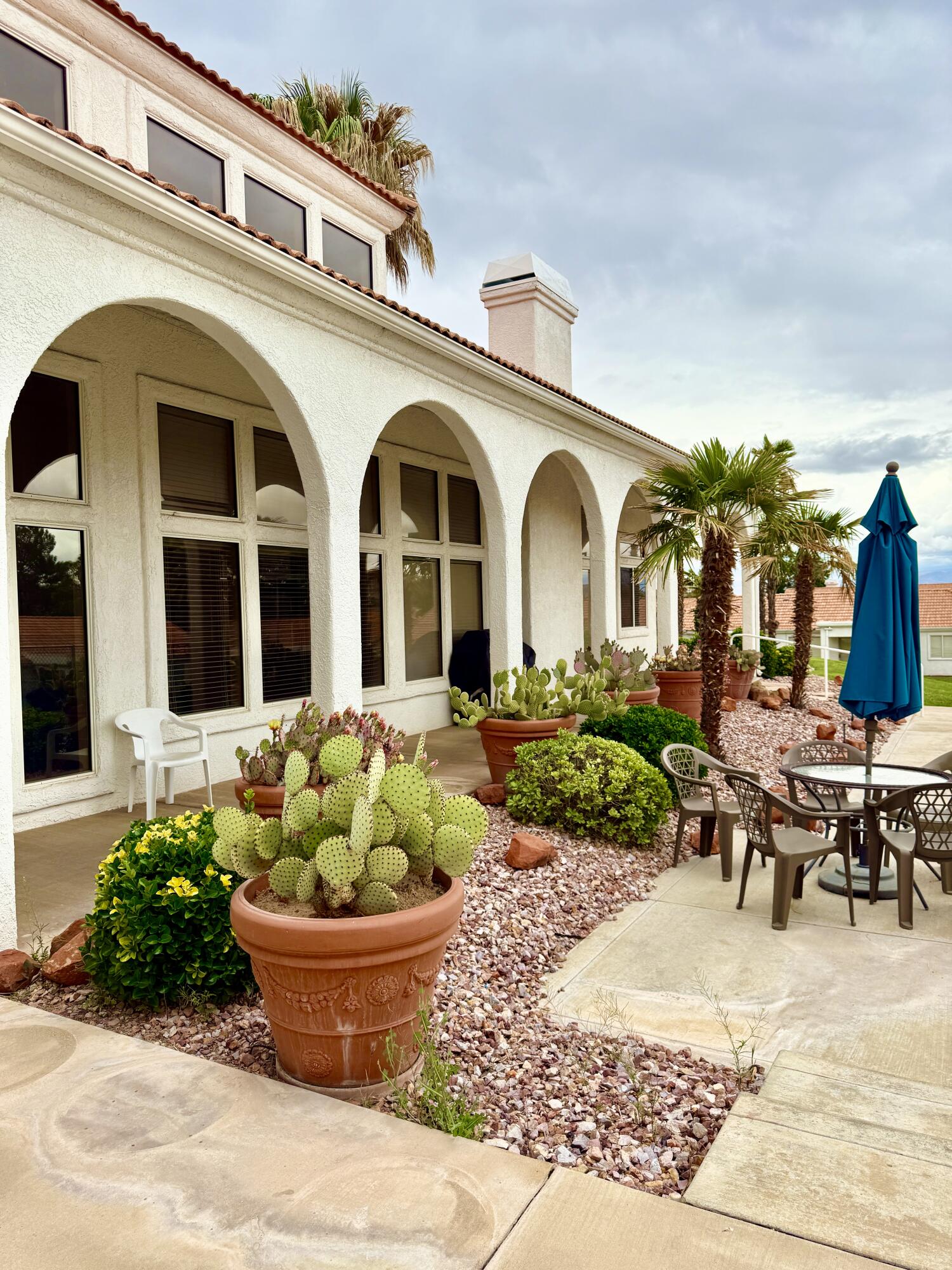 VISTA DEL SOL TOWNHOMES - Residential