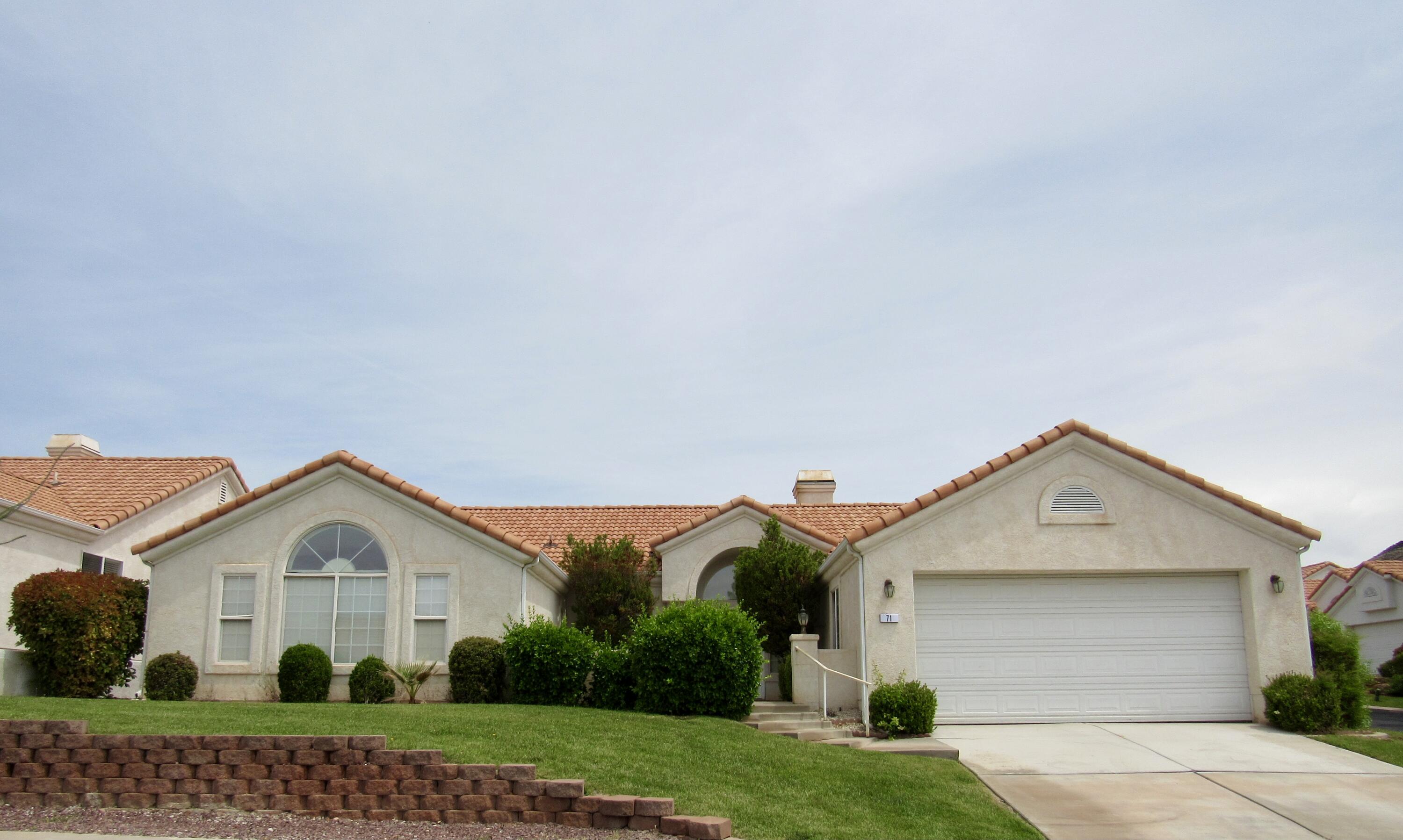 VISTA DEL SOL TOWNHOMES - Residential