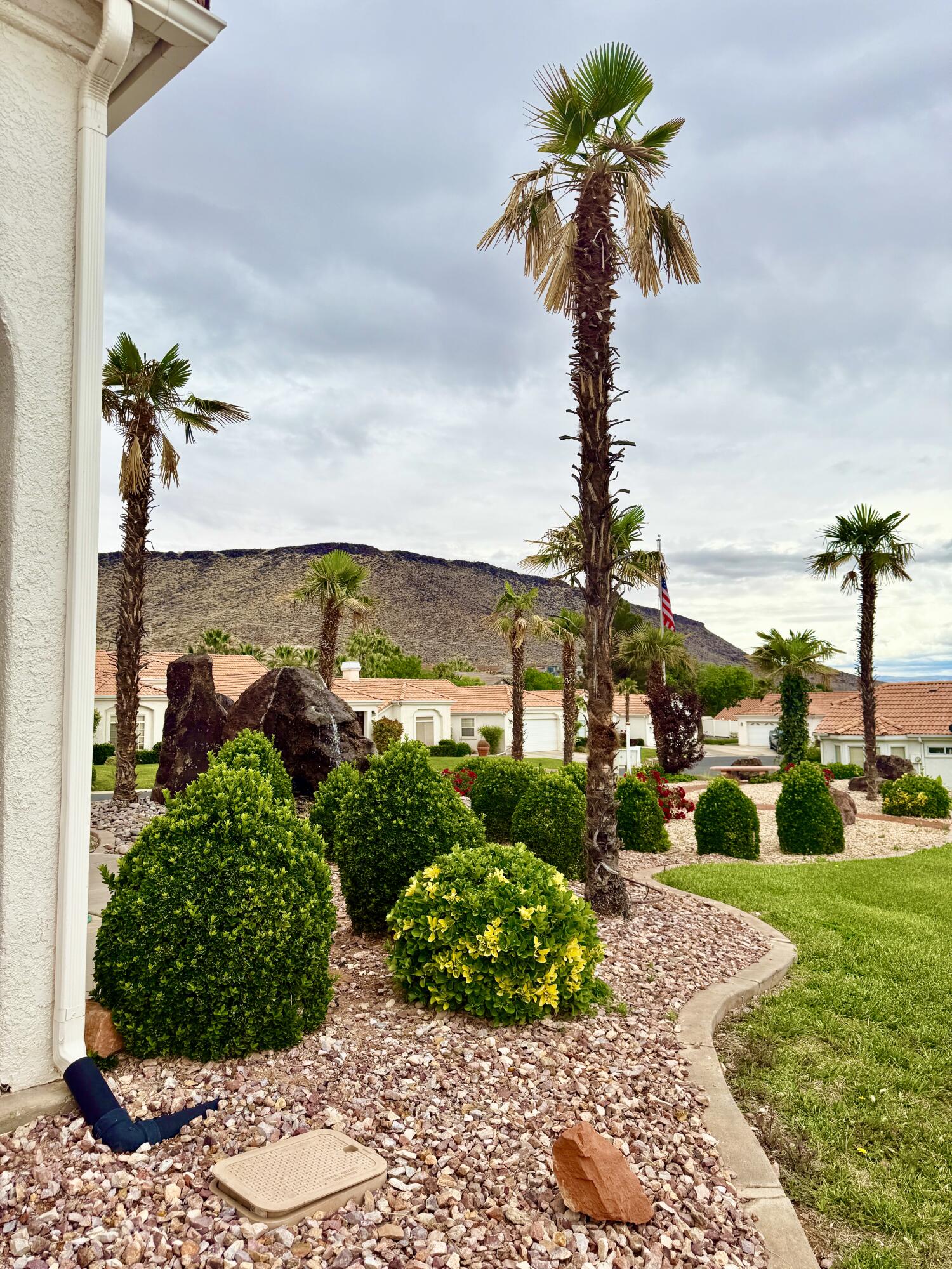 VISTA DEL SOL TOWNHOMES - Residential