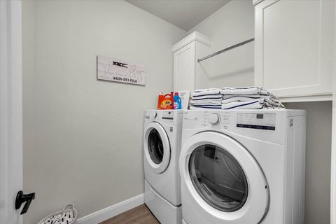 Tiny photo for 1181 E Farmhouse DR, Washington, UT 84780 (MLS # 26-271840)