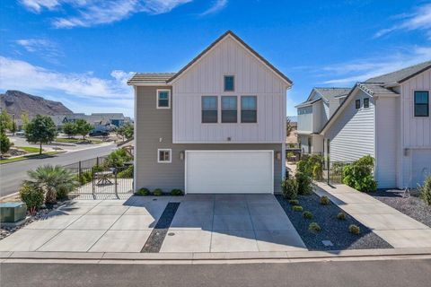 Tiny photo for 1181 E Farmhouse DR, Washington, UT 84780 (MLS # 26-271840)