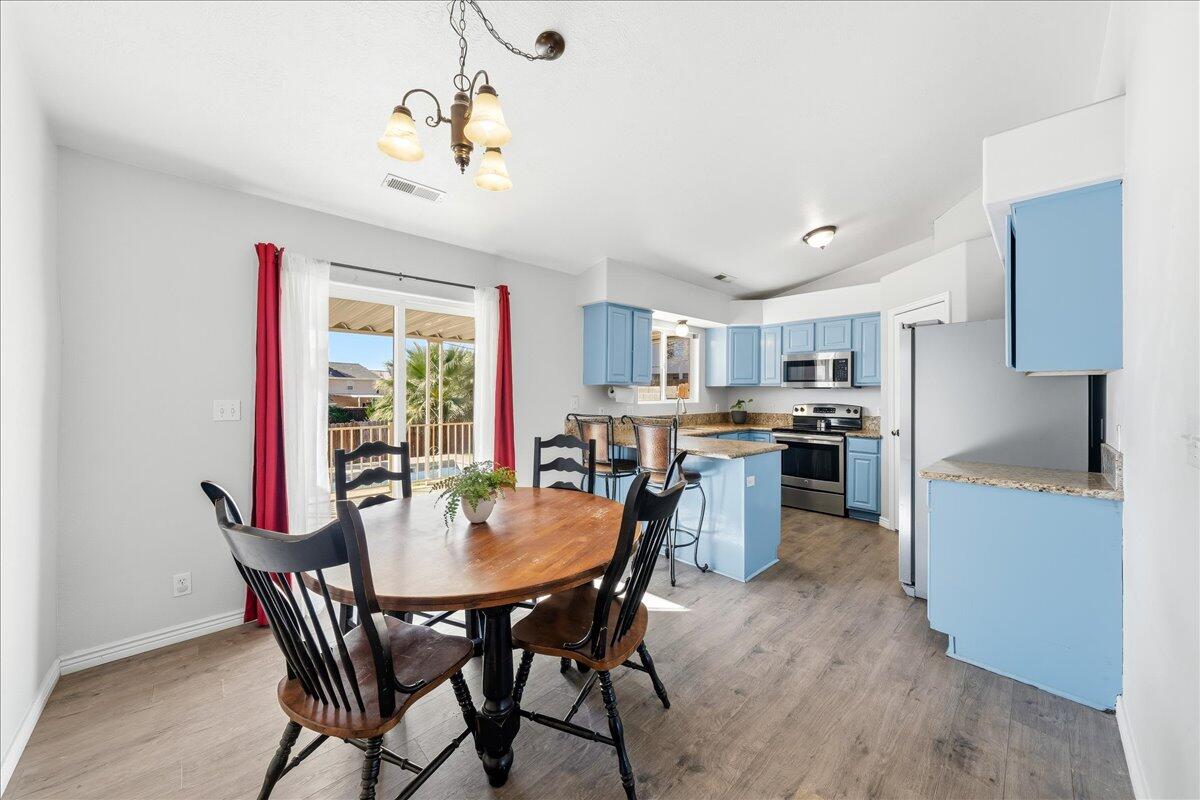 SOUTH POINTE - Residential