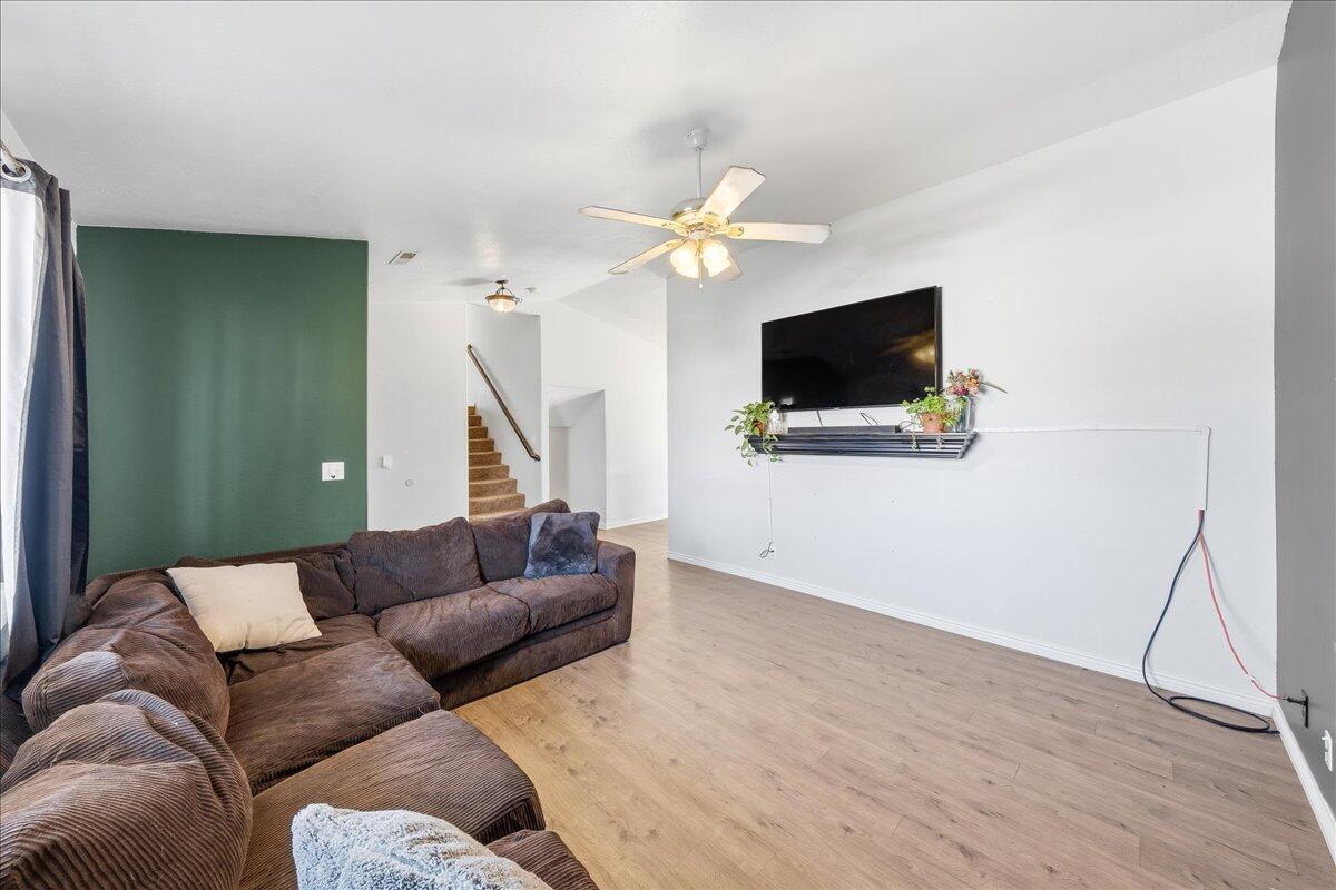 SOUTH POINTE - Residential