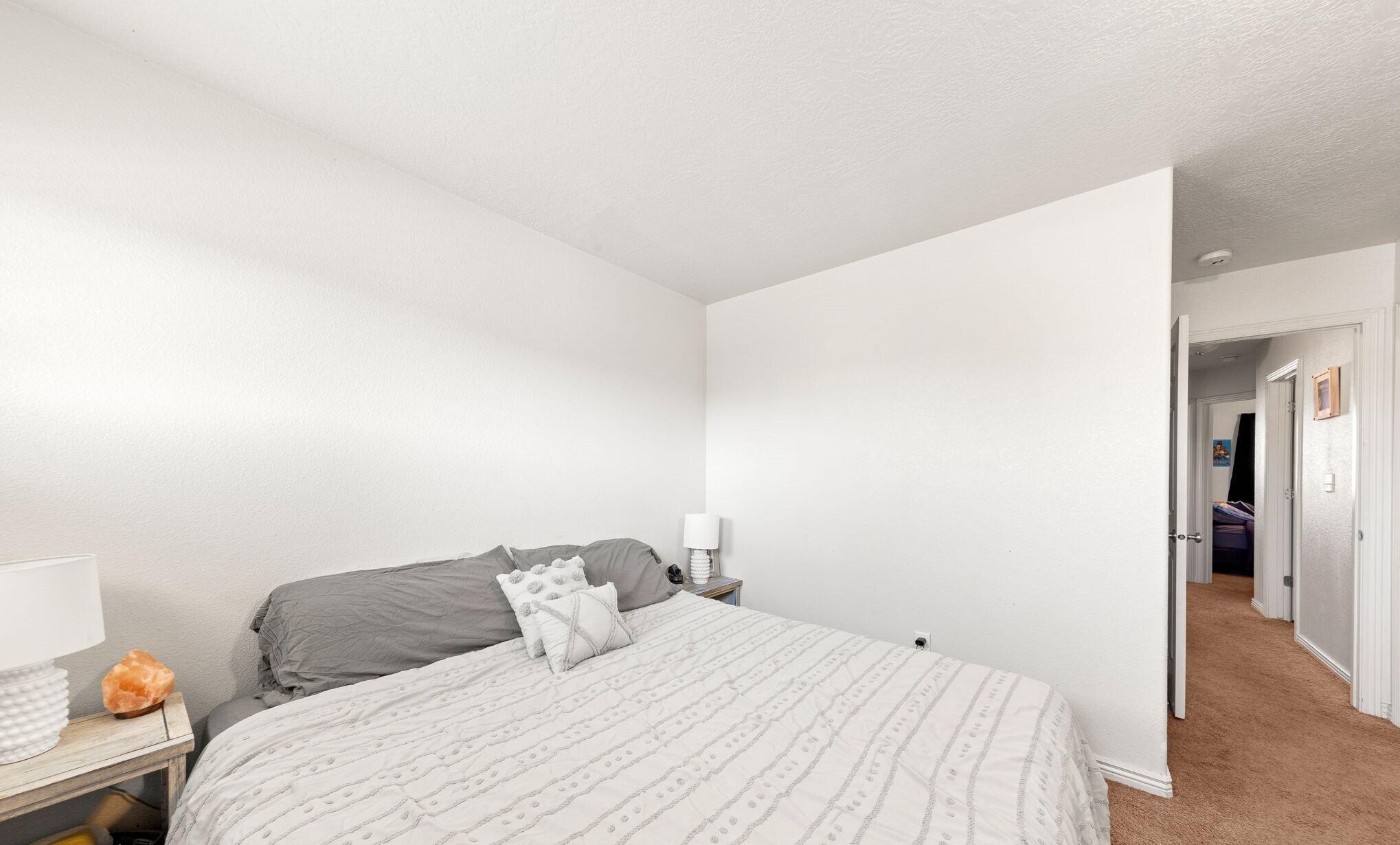 HIDDEN VALLEY TOWN HOMES - Residential