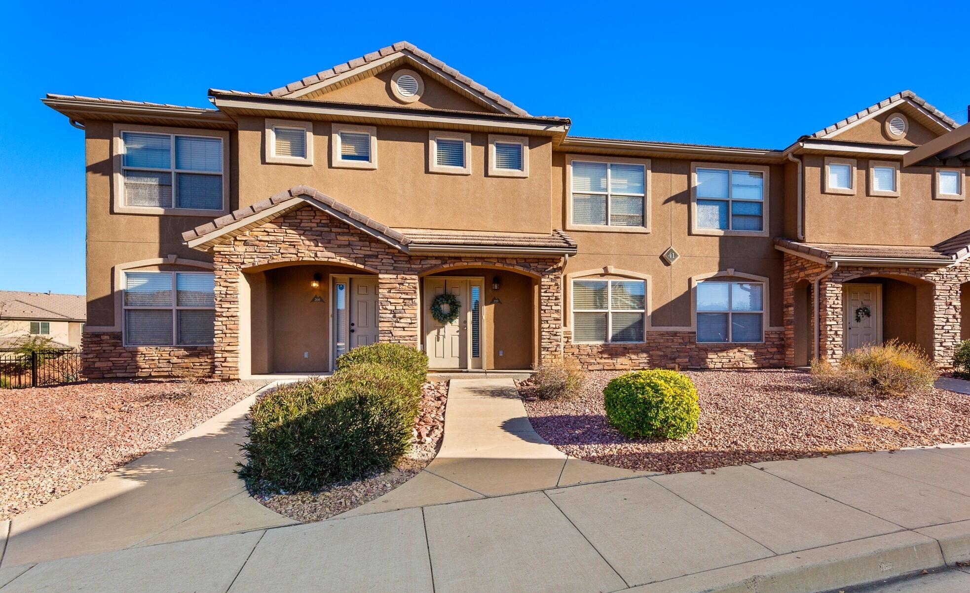 HIDDEN VALLEY TOWN HOMES - Residential