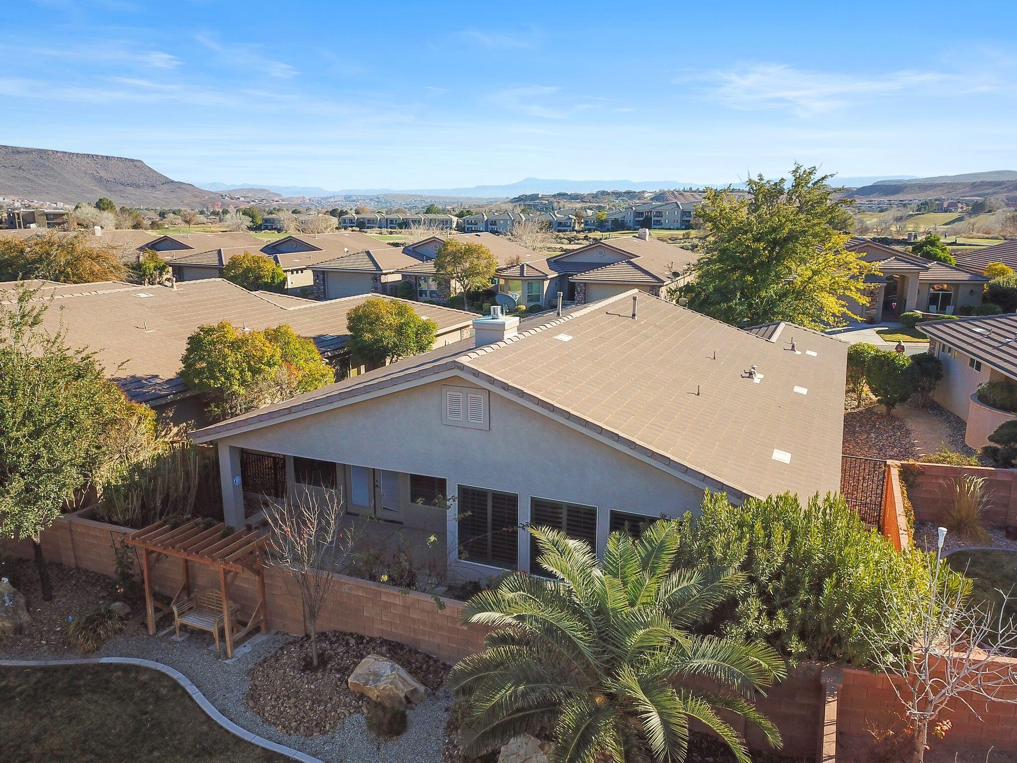 WAILEA FALLS AT STONEBRIDGE - Residential