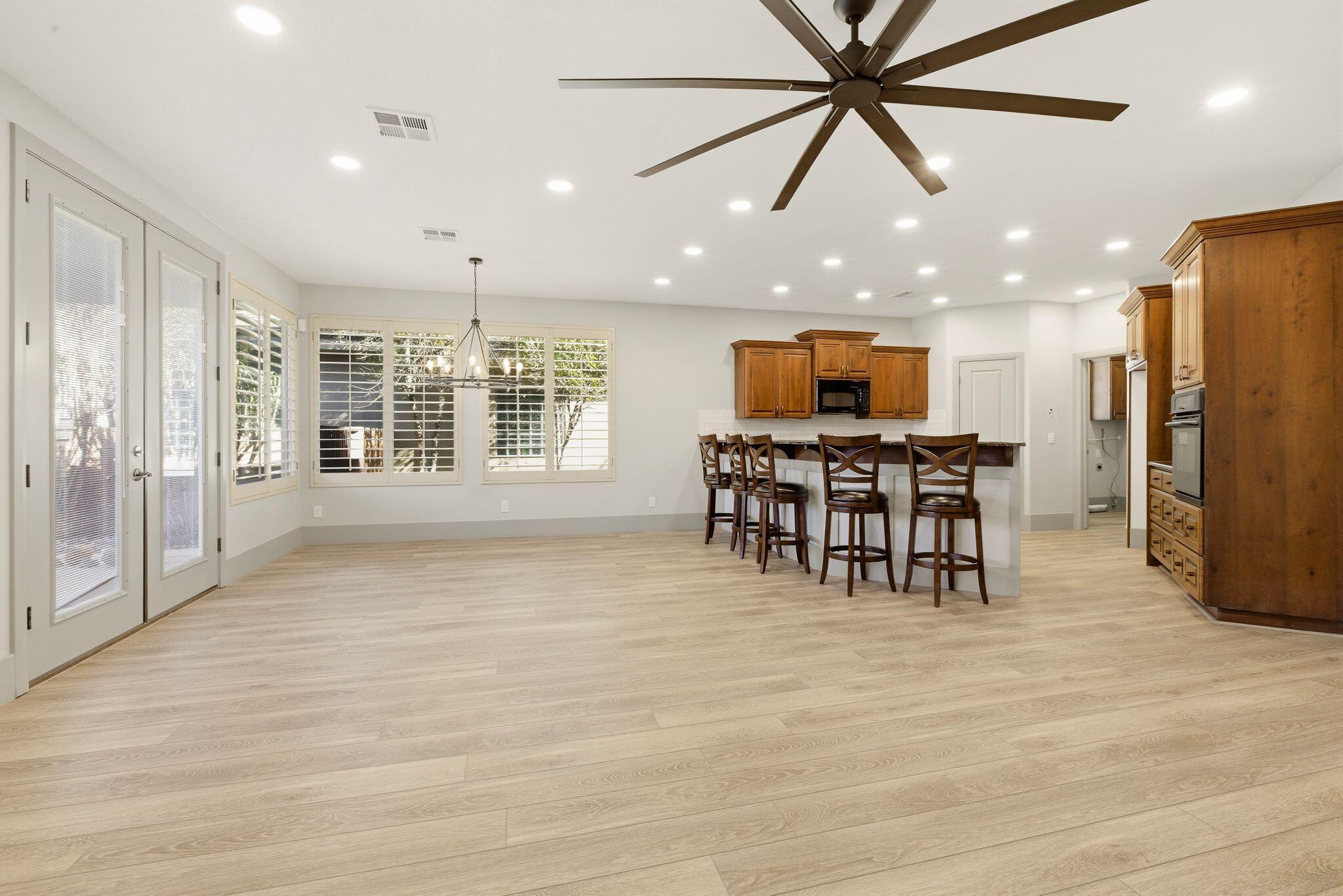 WAILEA FALLS AT STONEBRIDGE - Residential