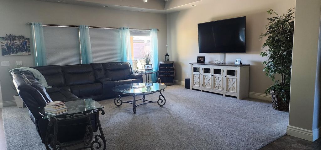 Photo of 3441 S CASTLEFIELD DR, Washington, UT 84780 (MLS # 26-273158)