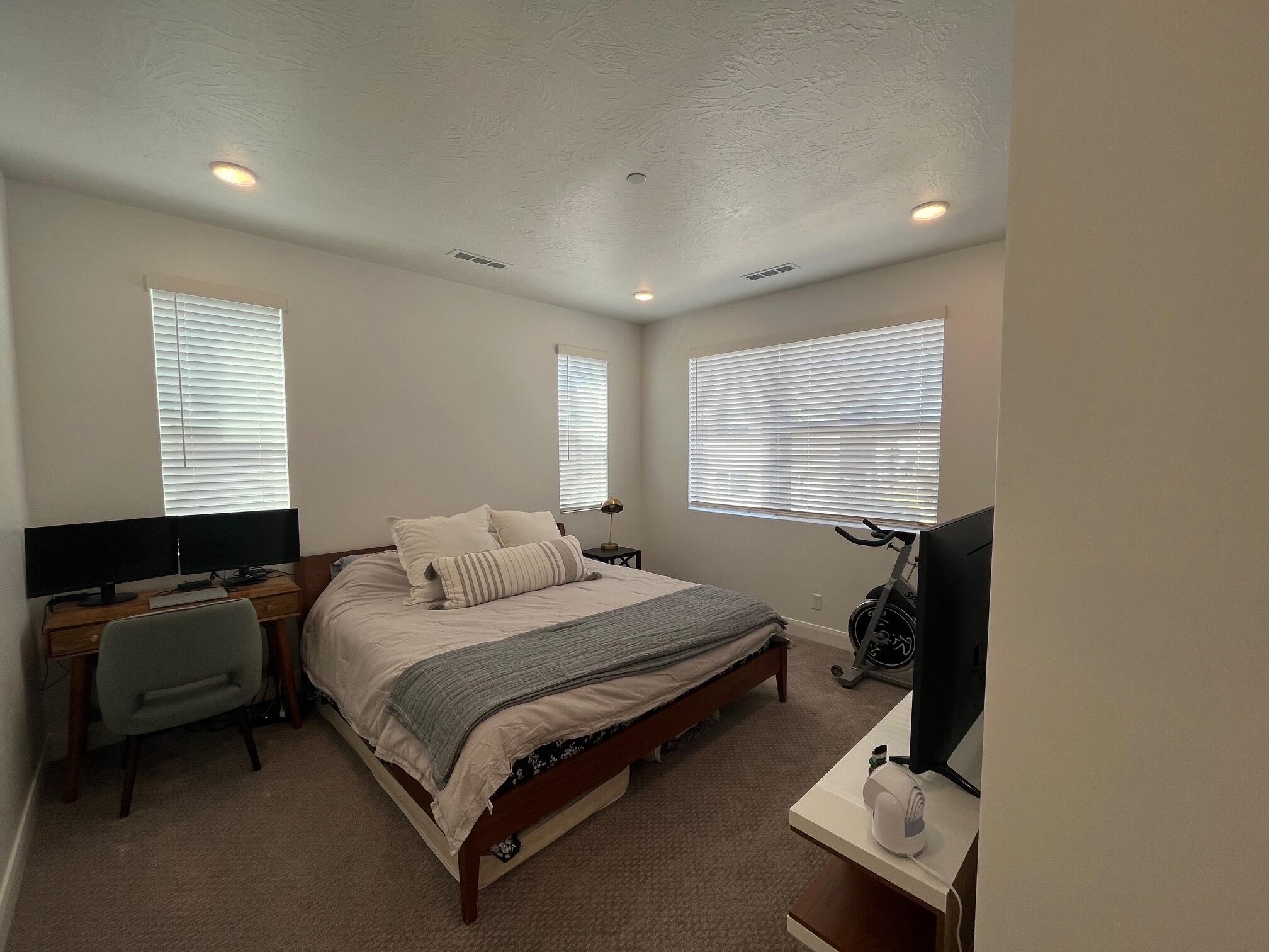 AUBURN HILLS - Residential