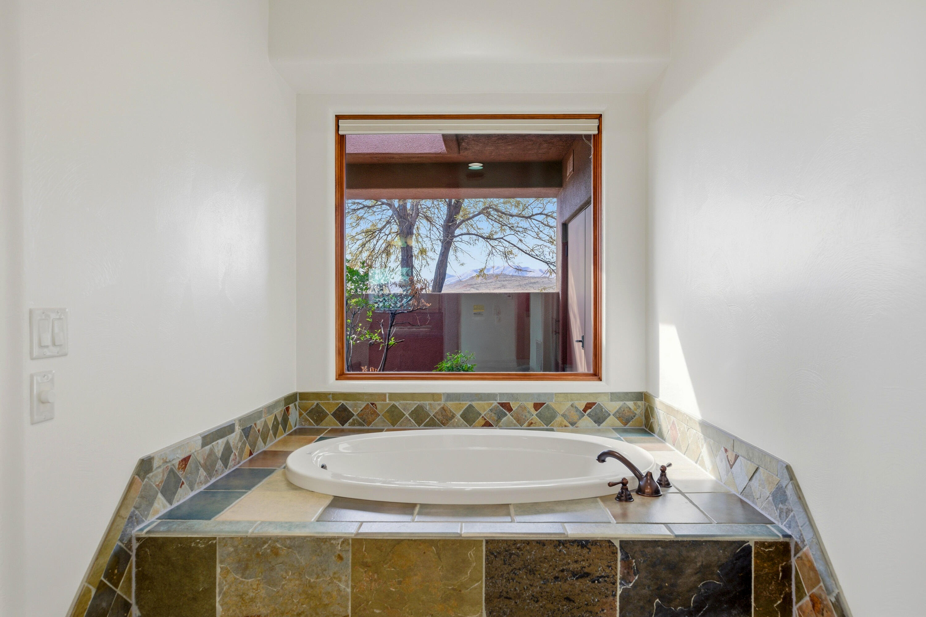 SHONTO POINT - Residential