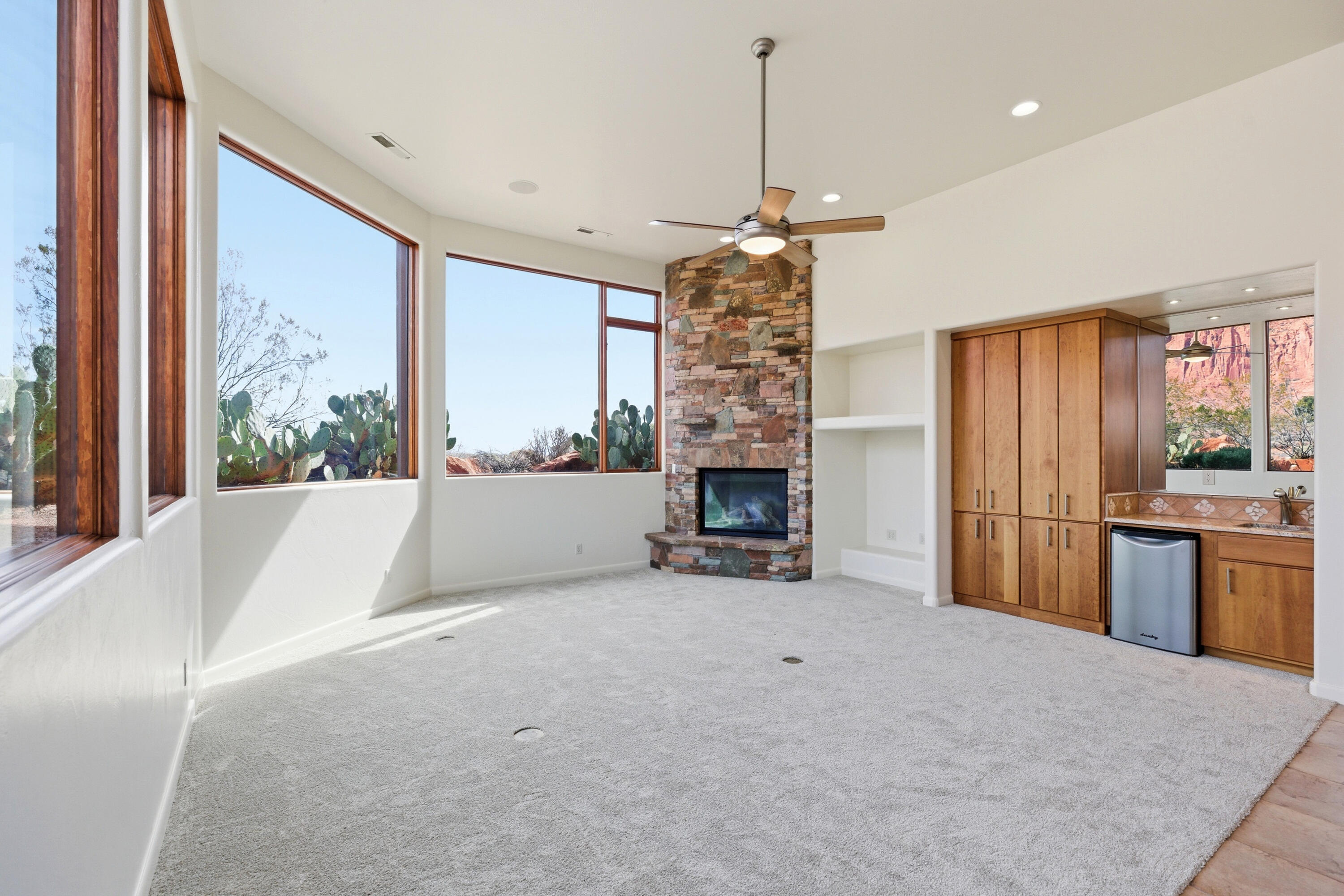 SHONTO POINT - Residential