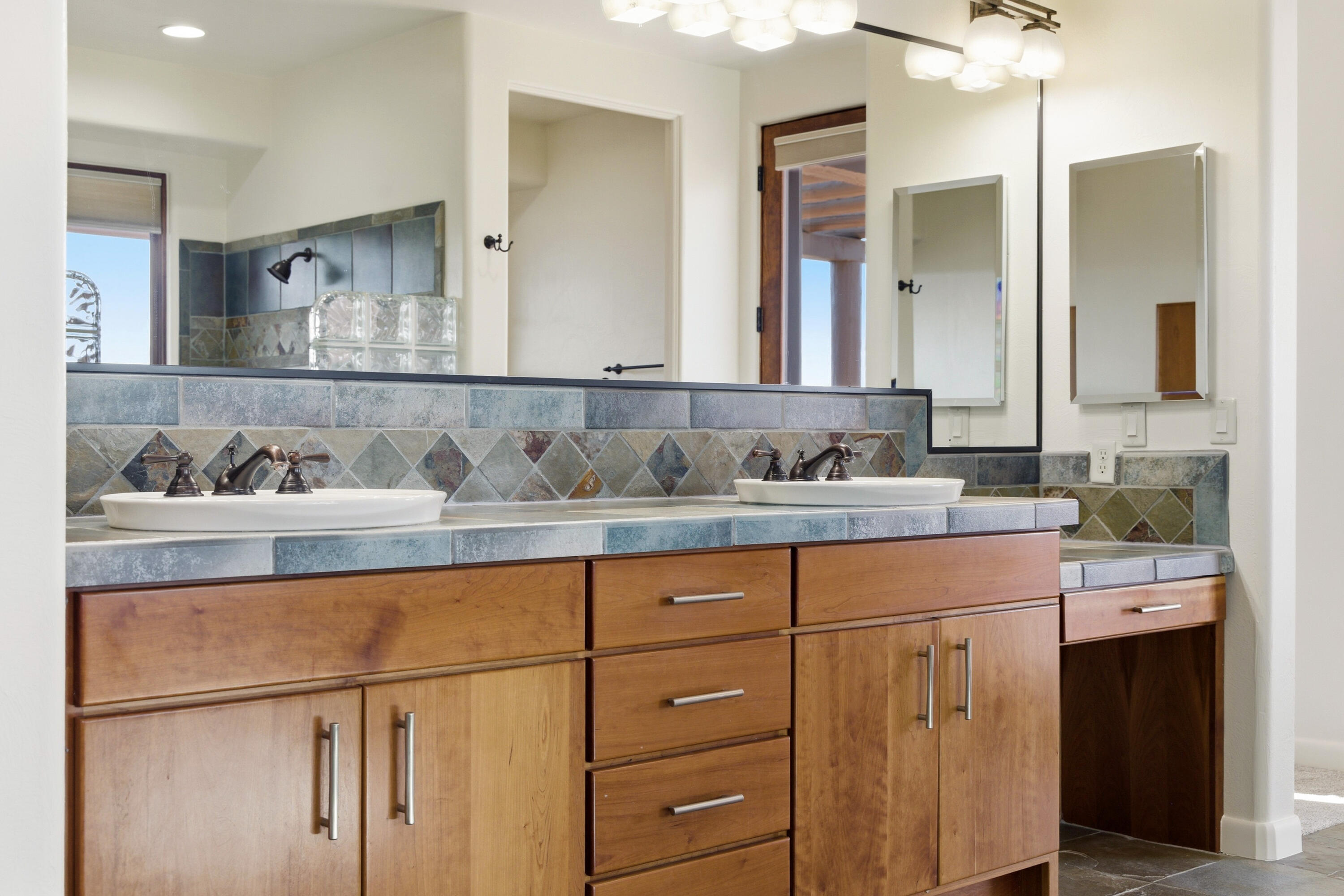 SHONTO POINT - Residential