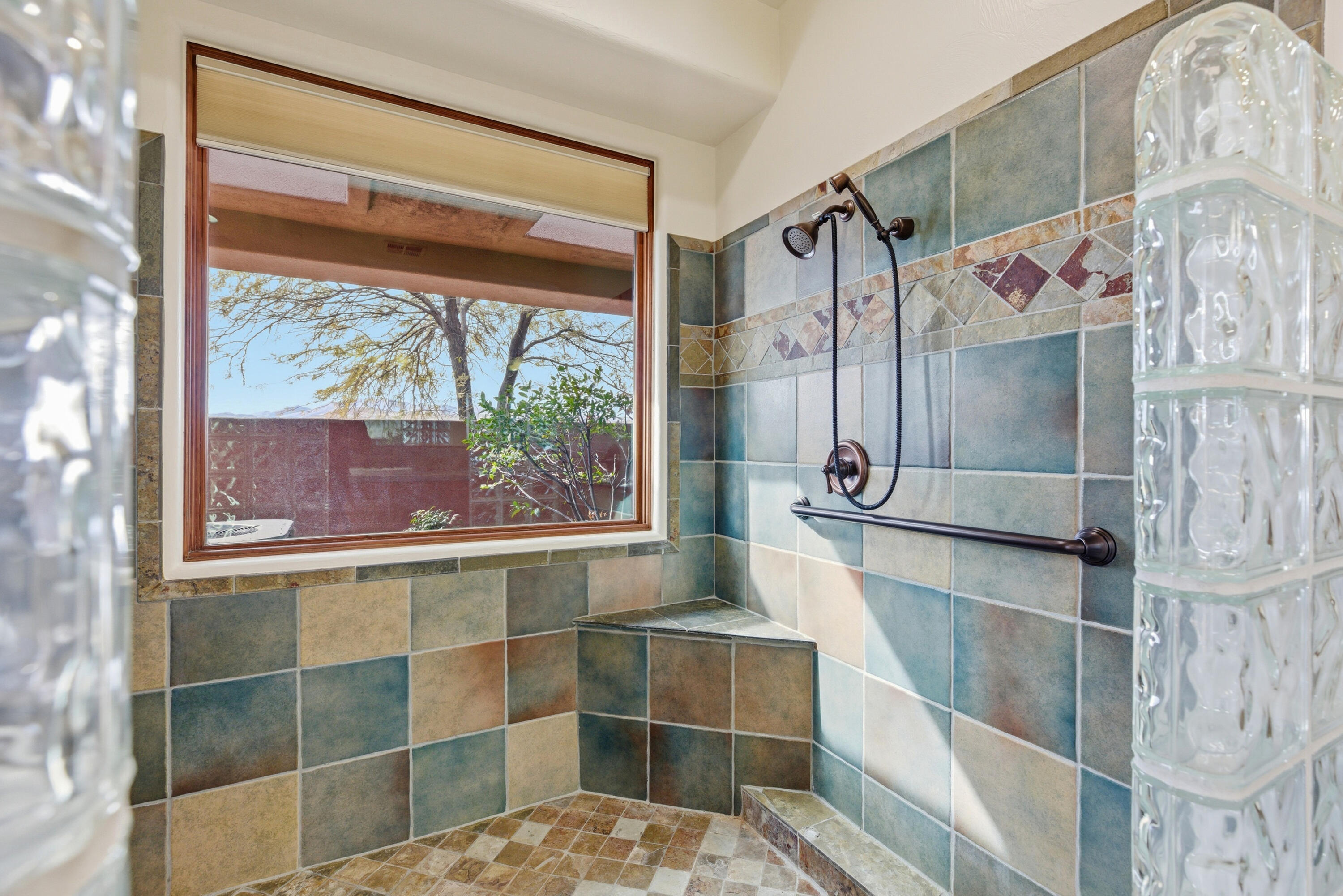 SHONTO POINT - Residential