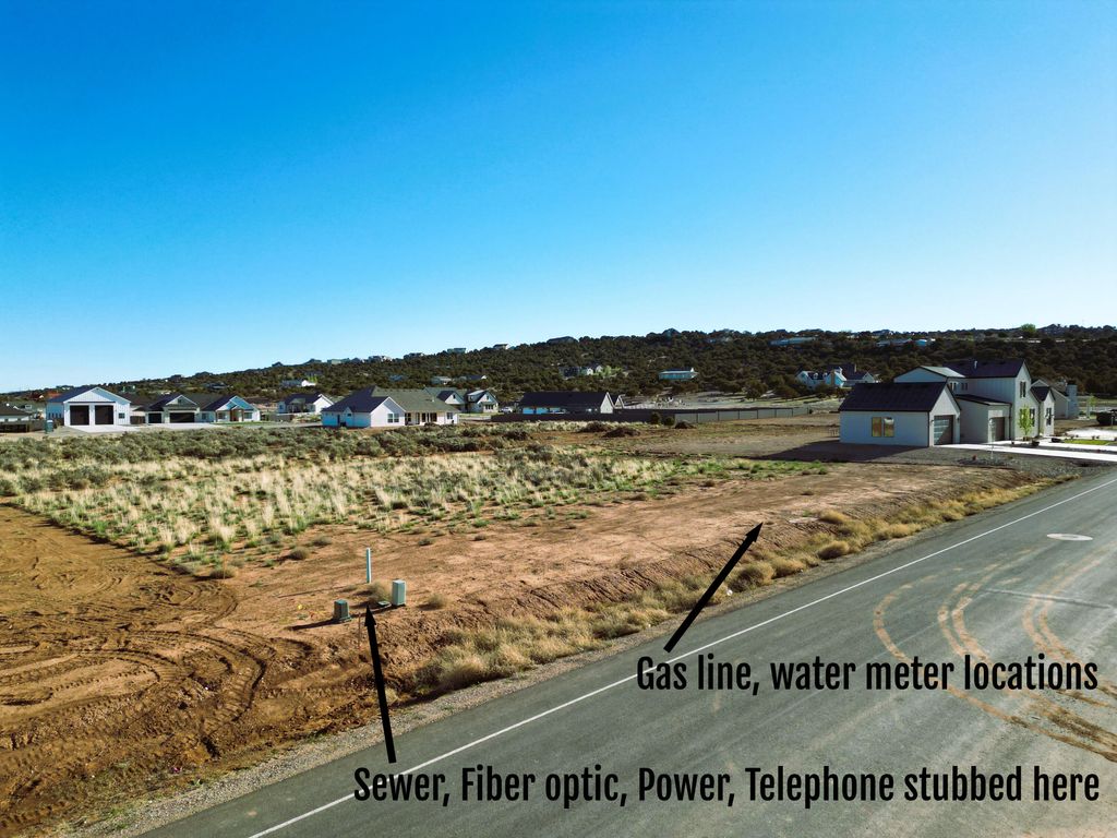 Photo of 4232 W 1900 S, Cedar City, UT 84720 (MLS # 26-271576)