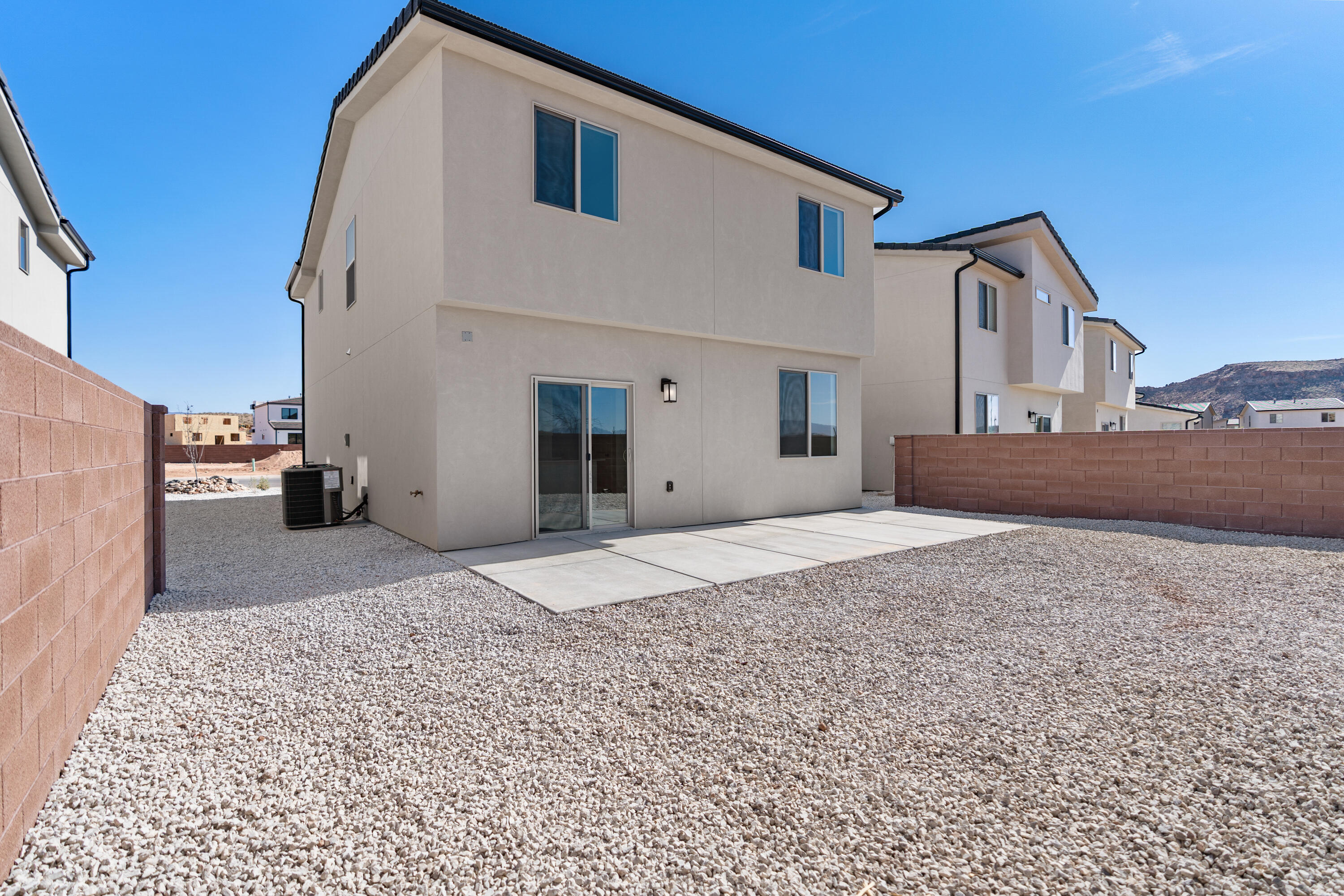 DESERT REFLECTION - Residential