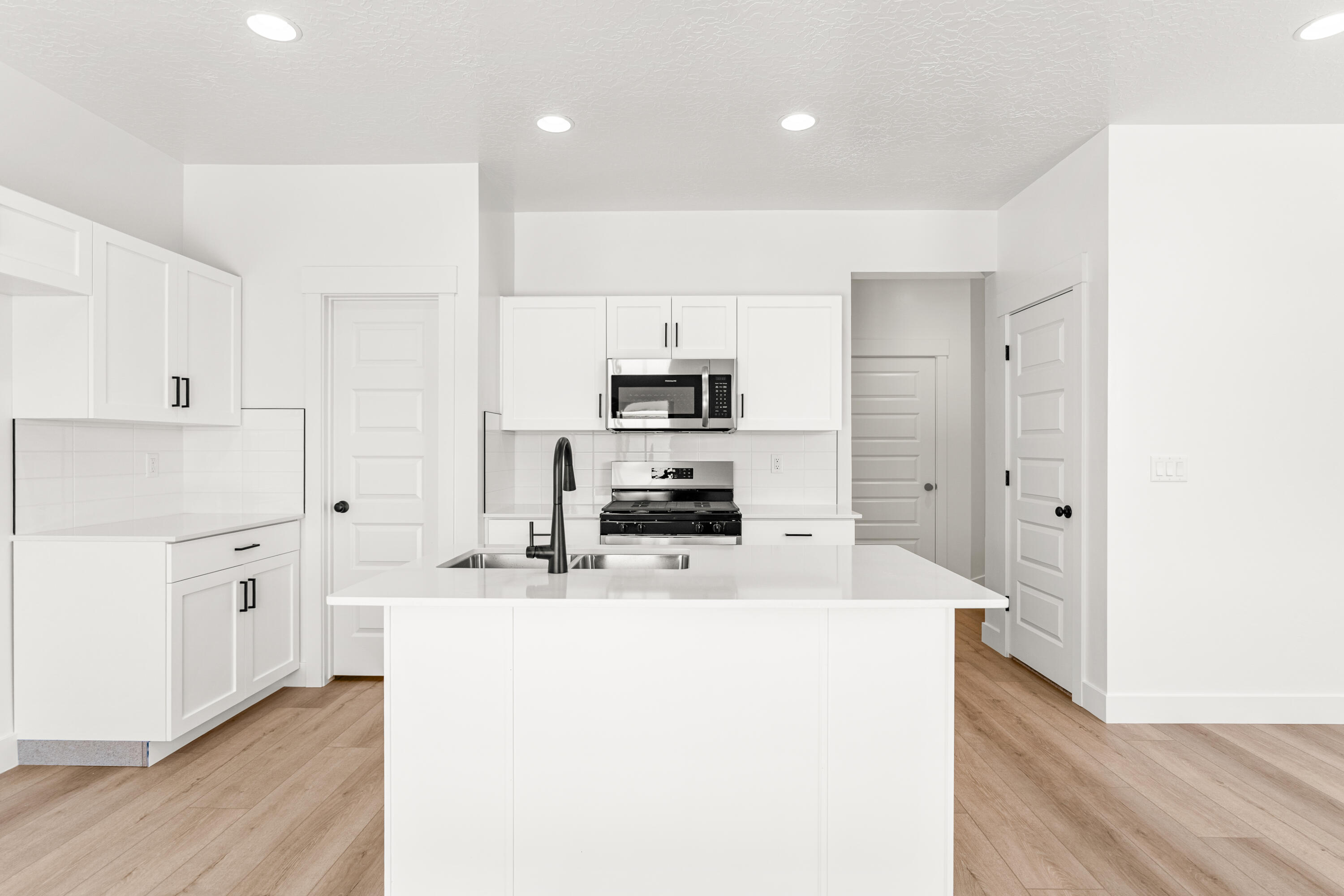 DESERT REFLECTION - Residential