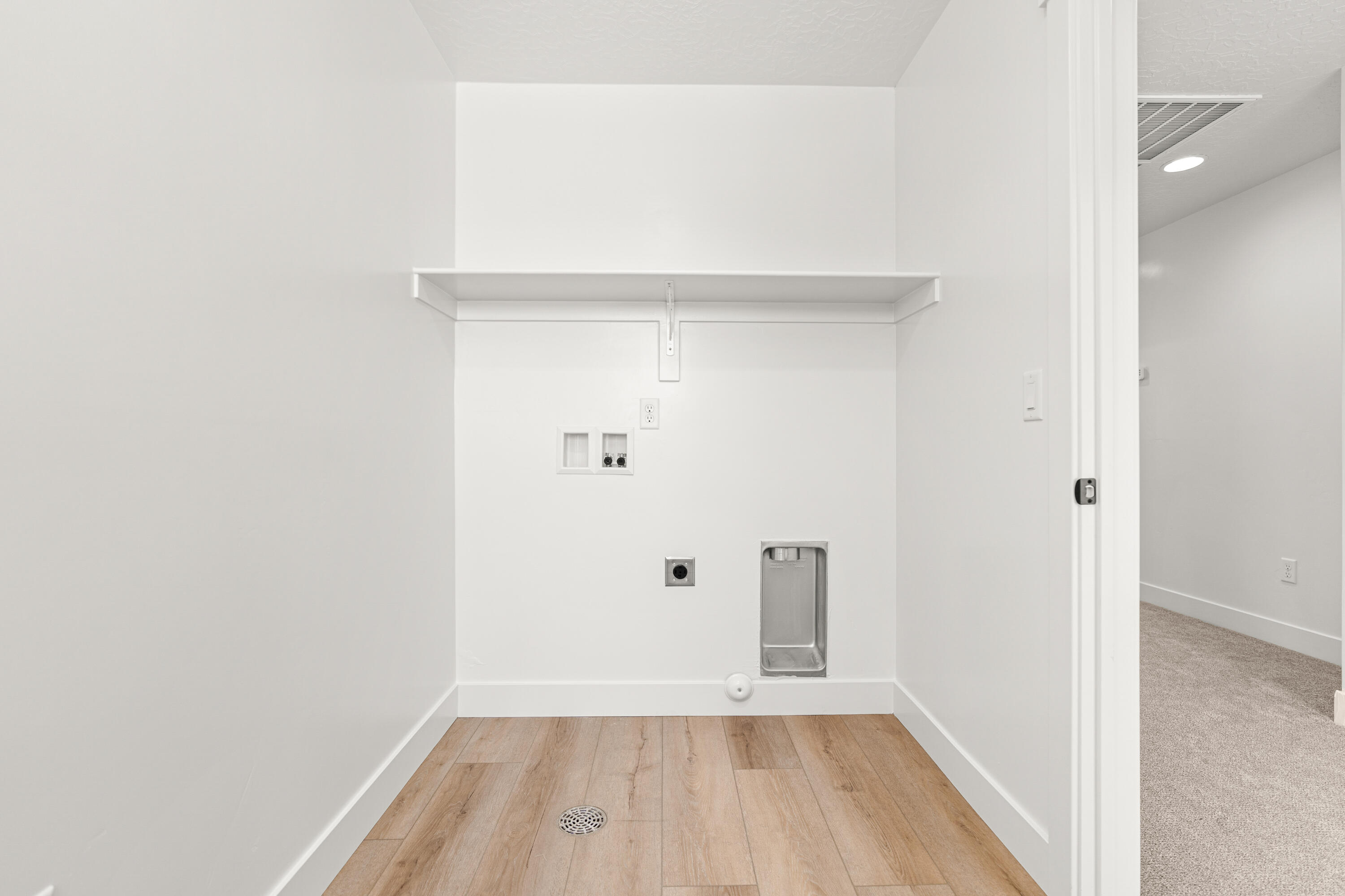 DESERT REFLECTION - Residential