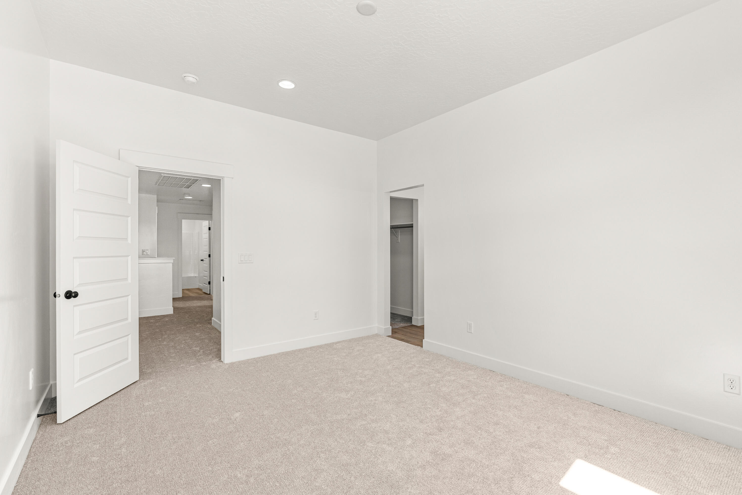 DESERT REFLECTION - Residential