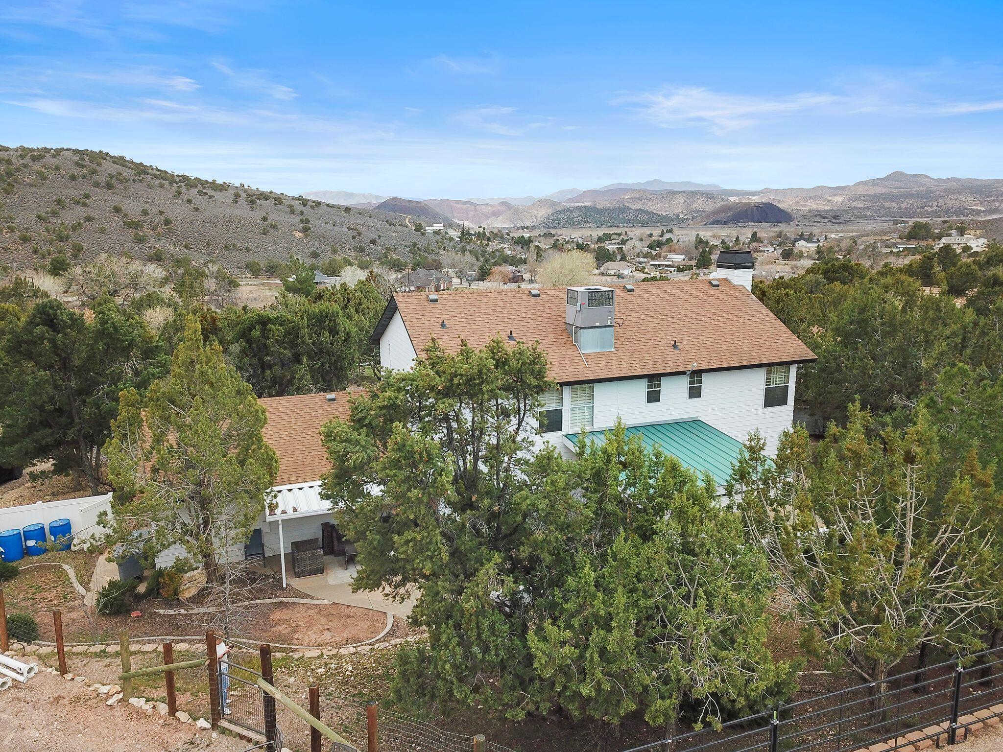 KATHIES ACRES - Residential