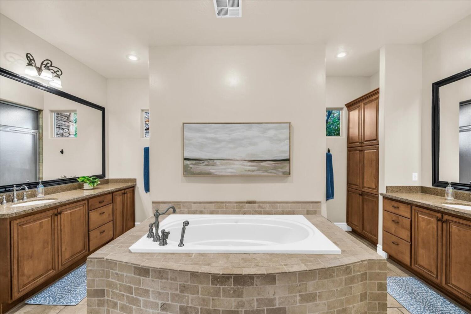 CRIMSON CLIFFS - Residential