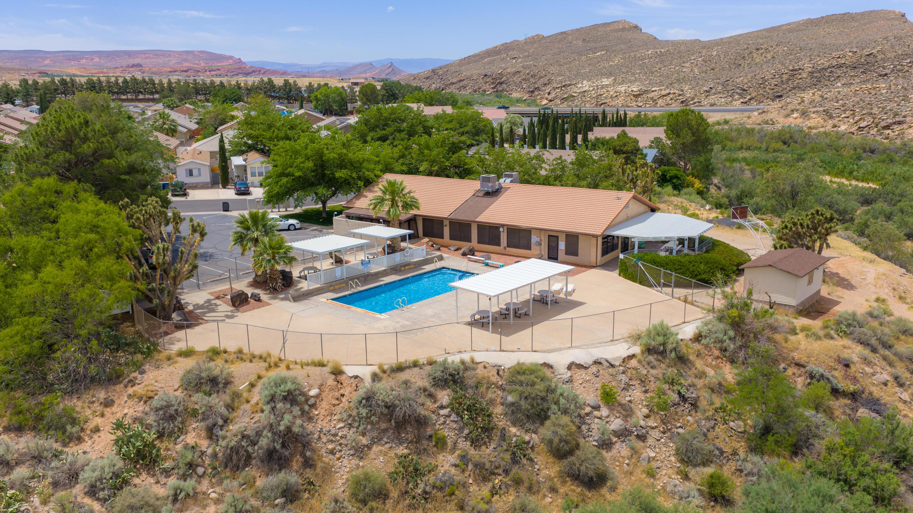 QUAIL LAKE ESTATES - Residential