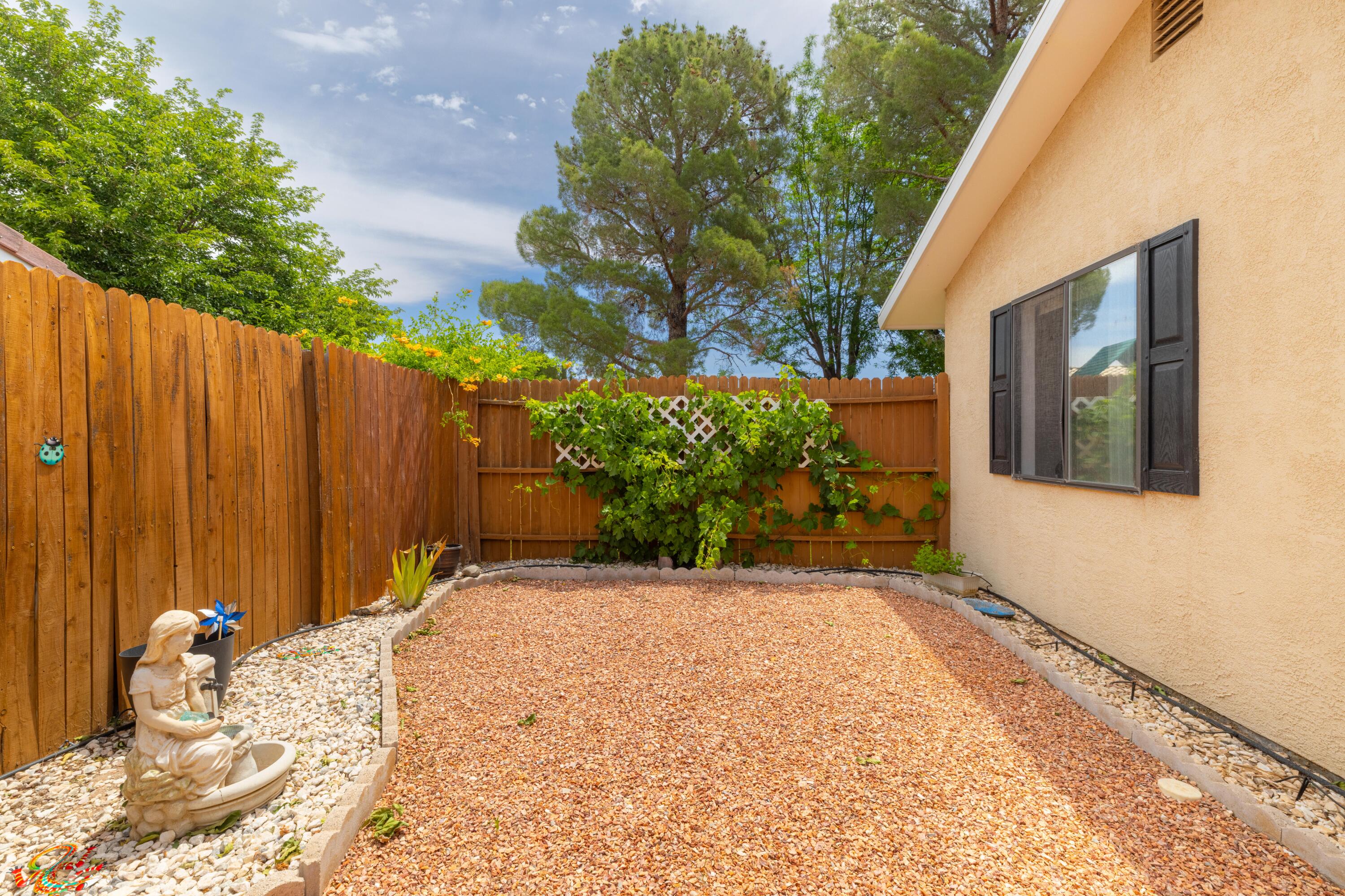 QUAIL LAKE ESTATES - Residential
