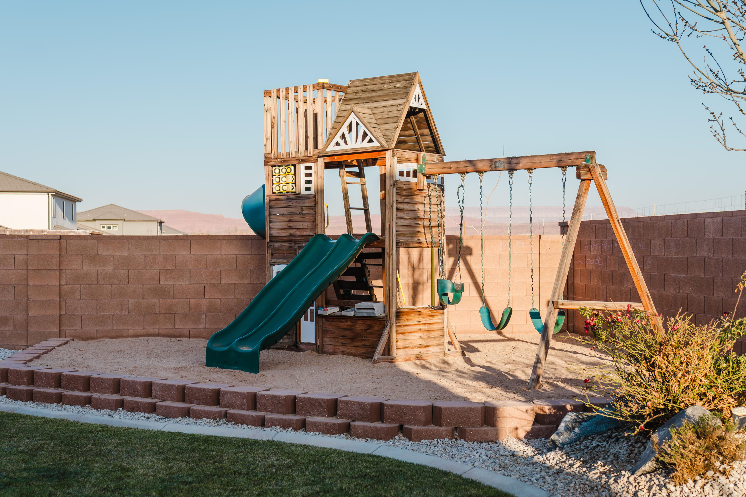 SAGE CANYON - Residential